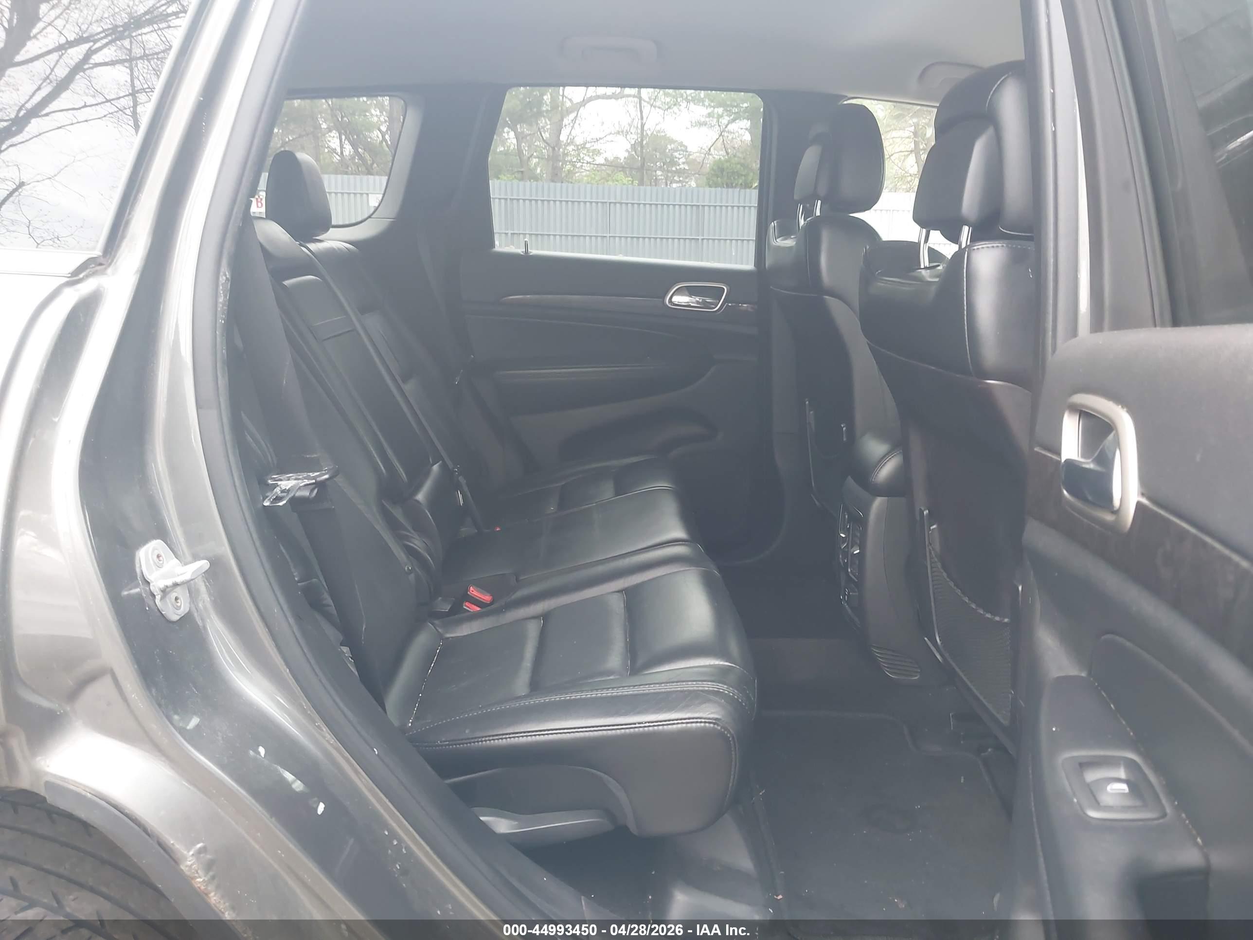 JEEP GRAND image 8