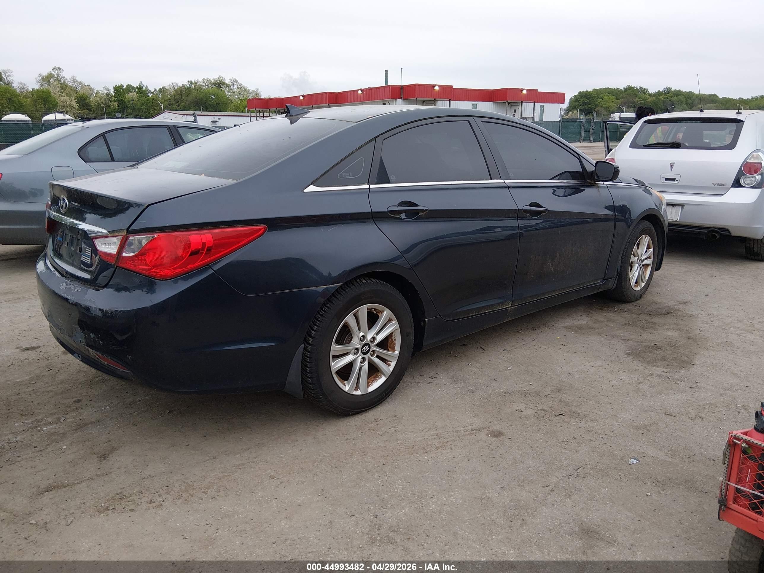 HYUNDAI SONATA image 4