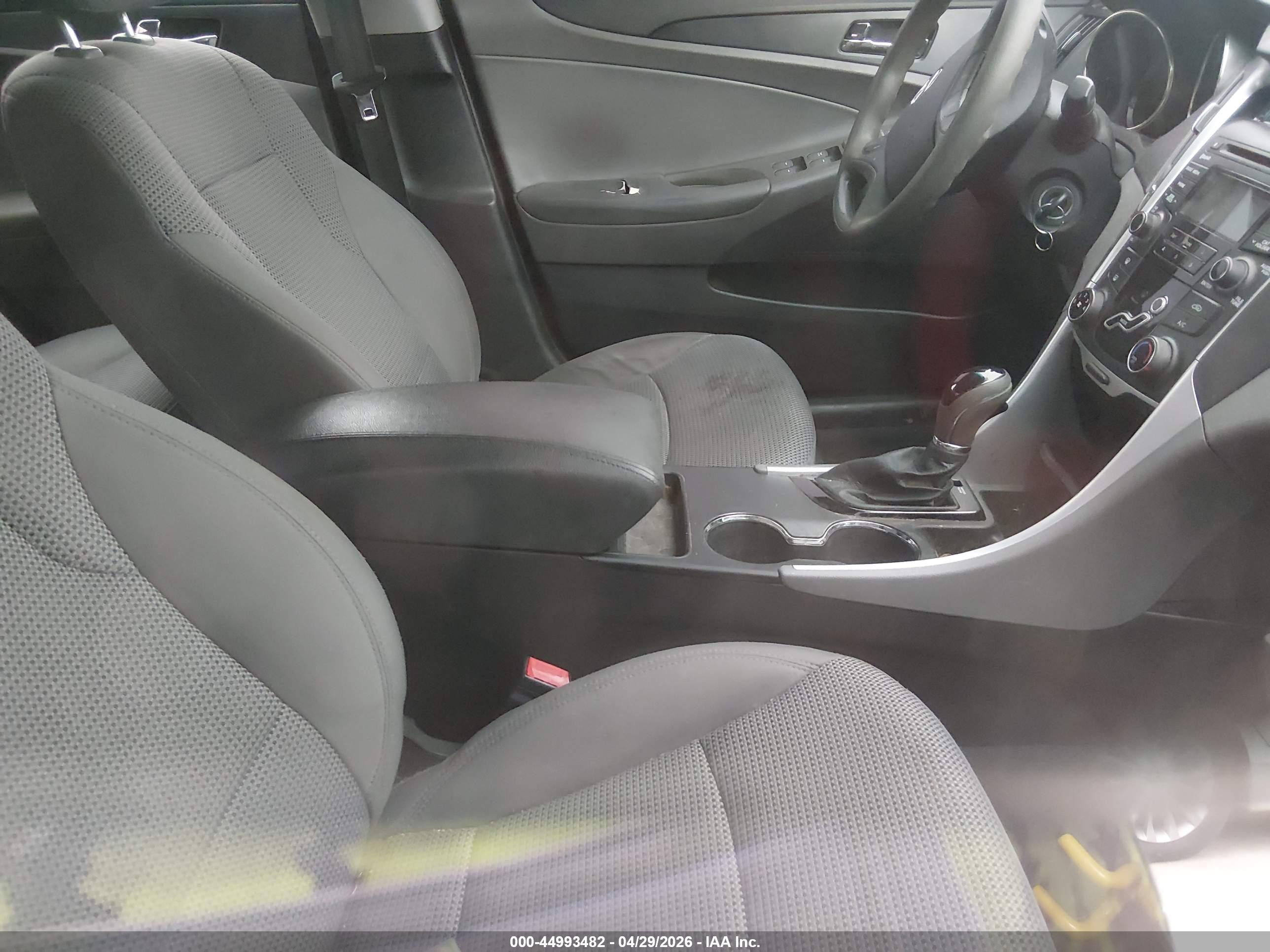HYUNDAI SONATA image 5