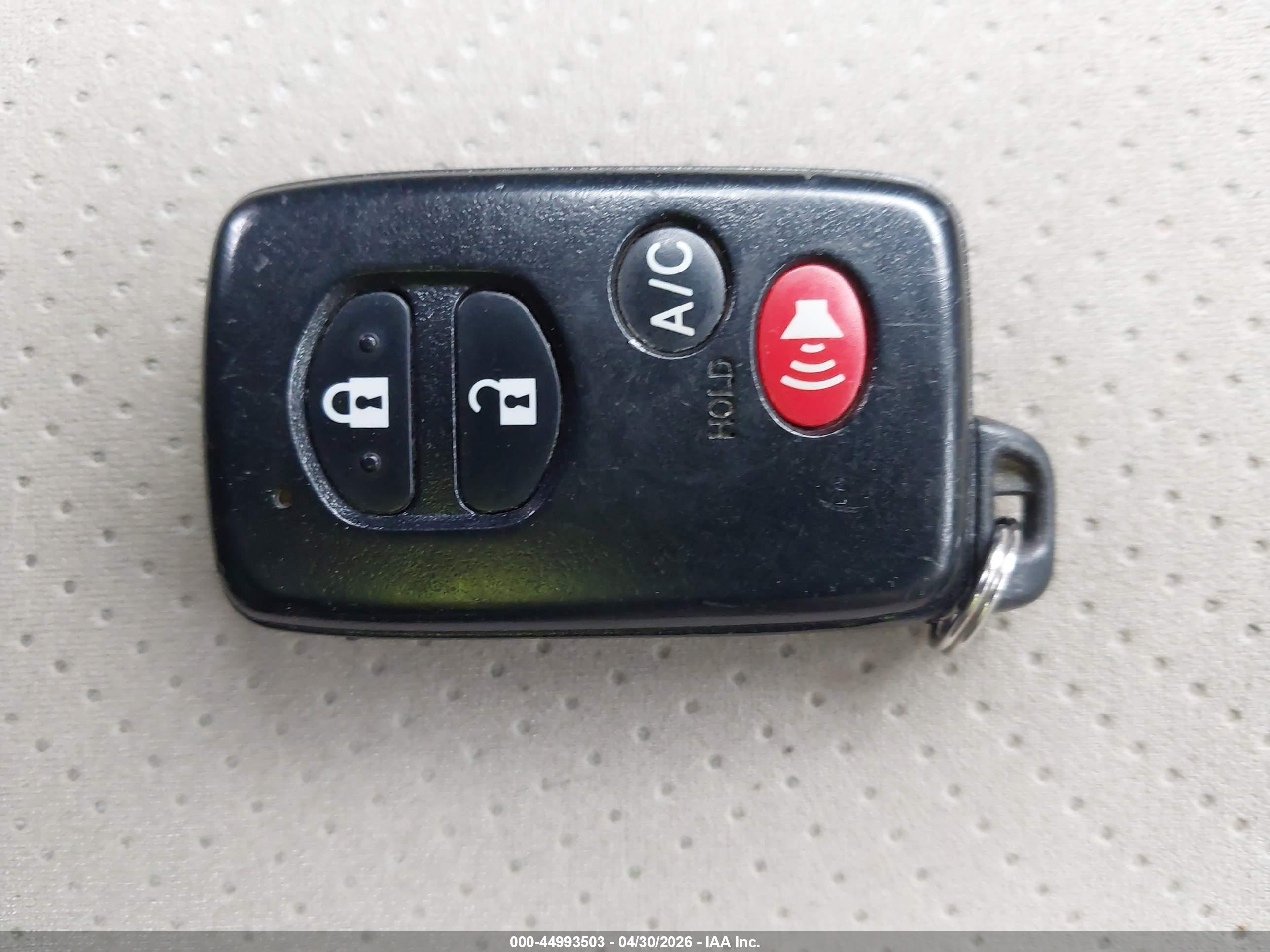 TOYOTA PRIUS image 11