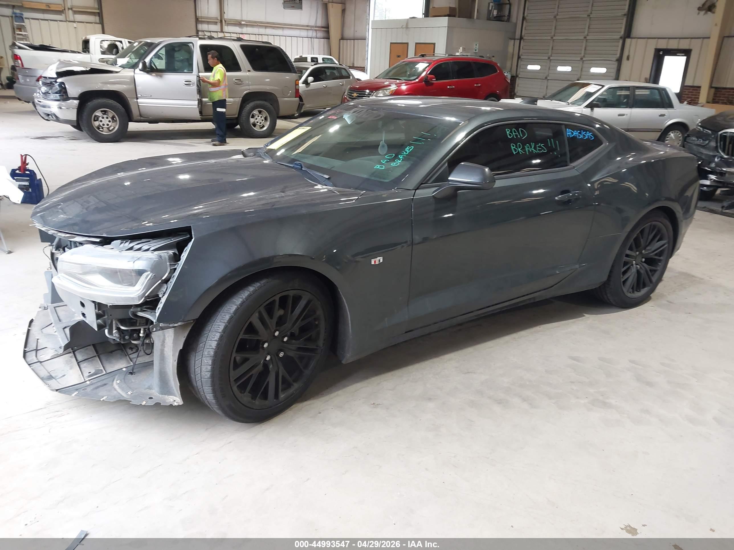 CHEVROLET CAMARO image 2