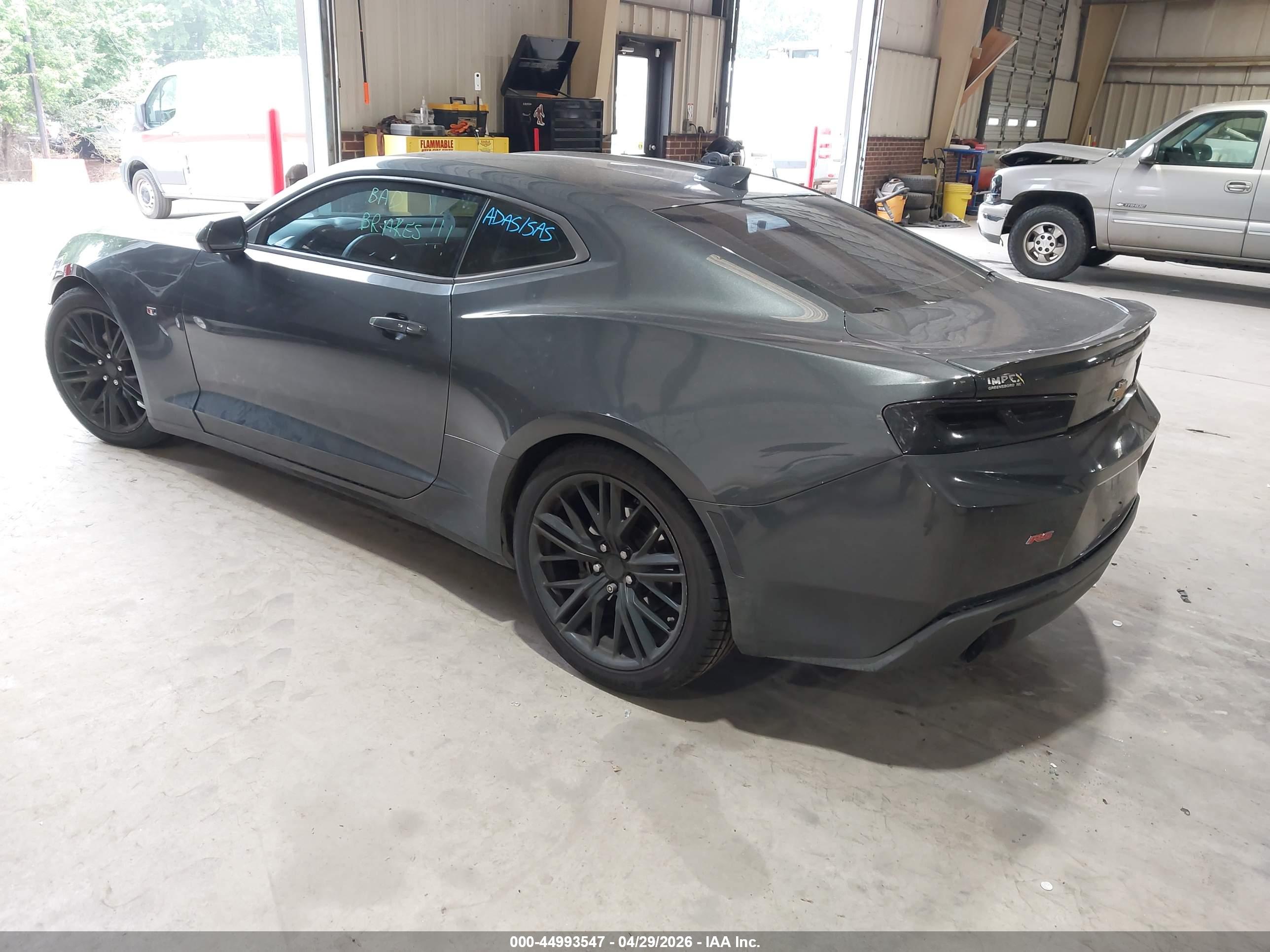 CHEVROLET CAMARO image 3
