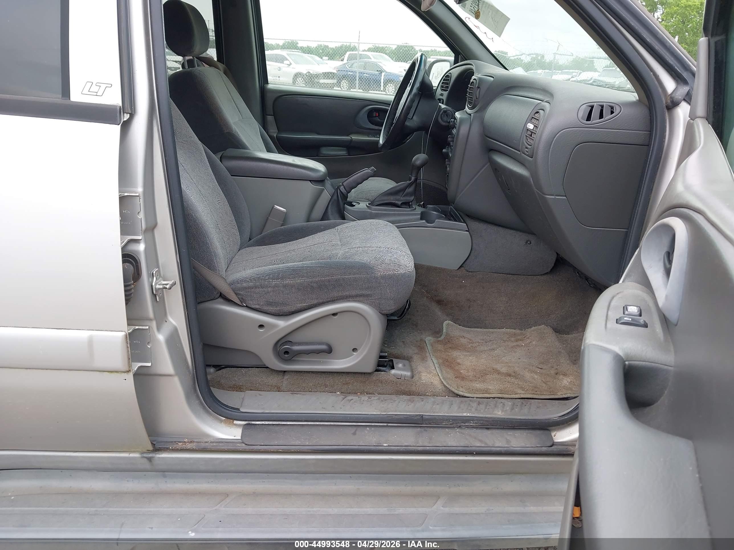 CHEVROLET TRAILBLAZER image 5