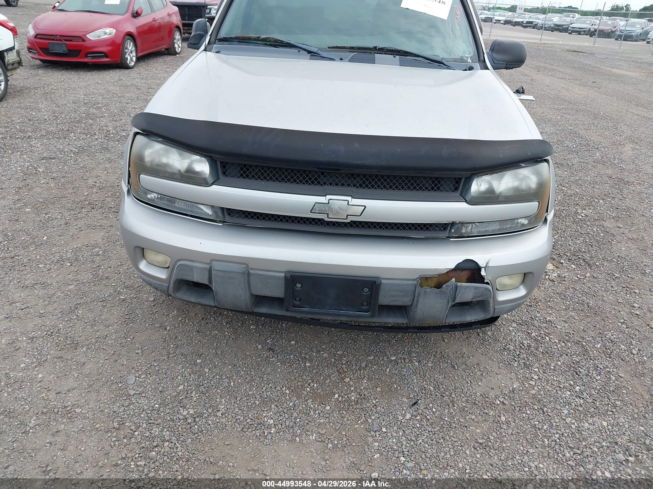 CHEVROLET TRAILBLAZER image 6