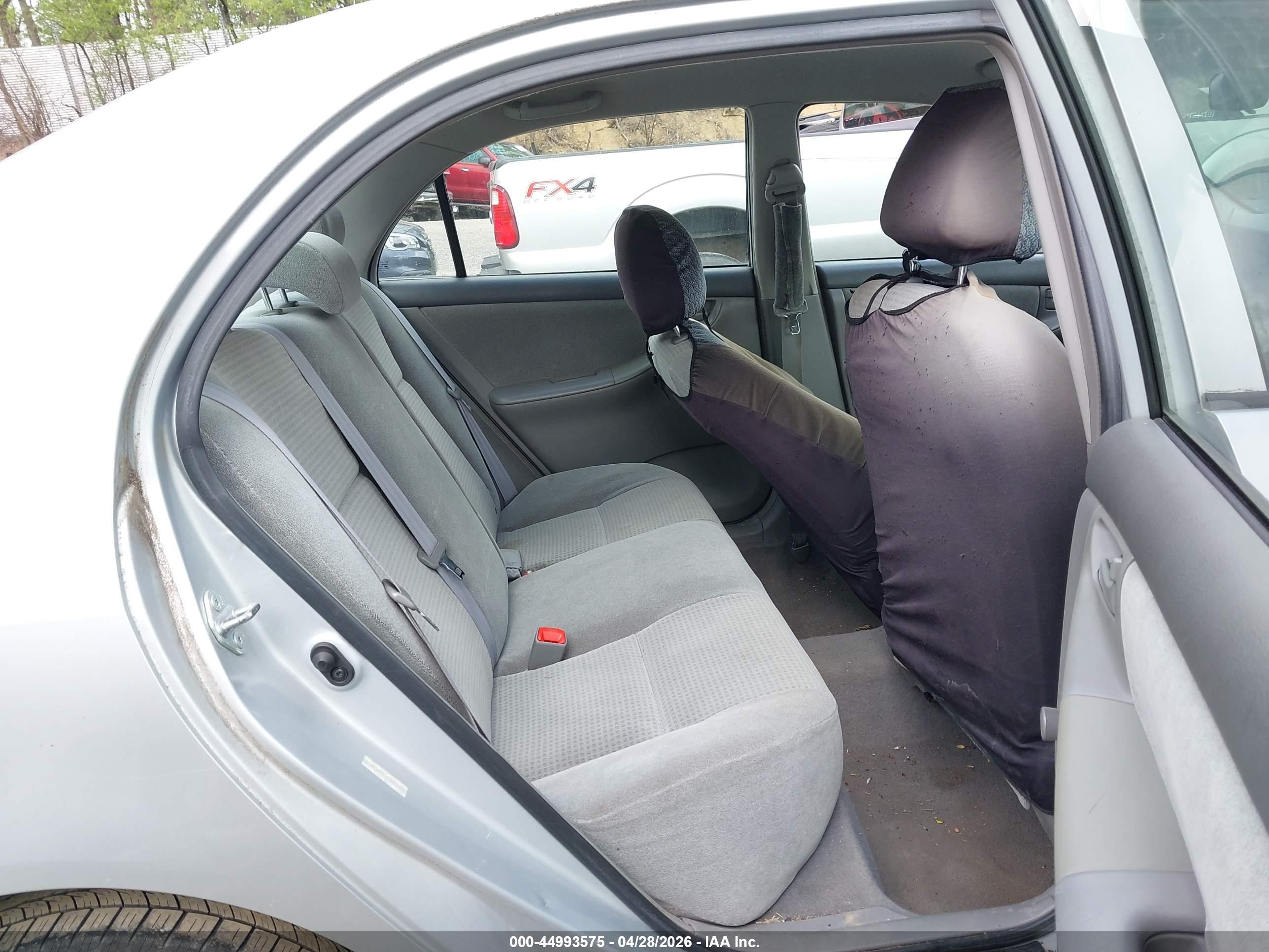TOYOTA COROLLA image 8