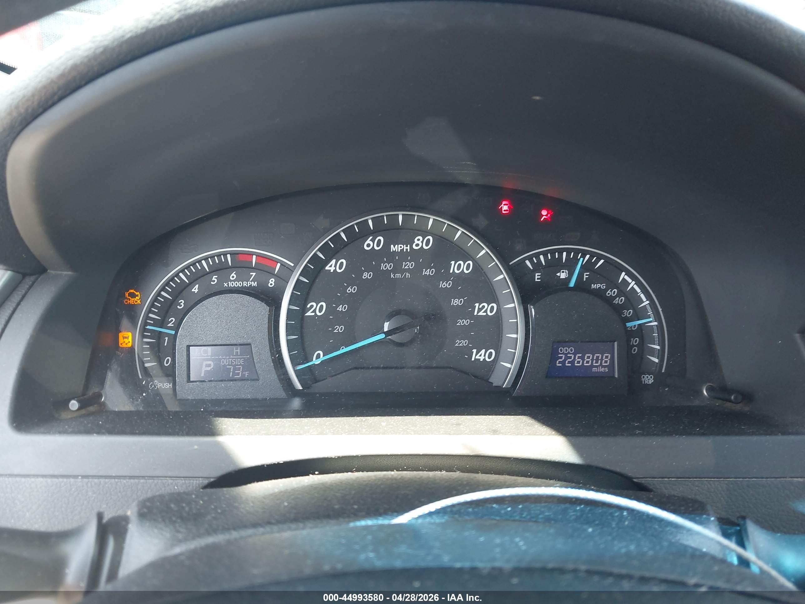 TOYOTA CAMRY image 7