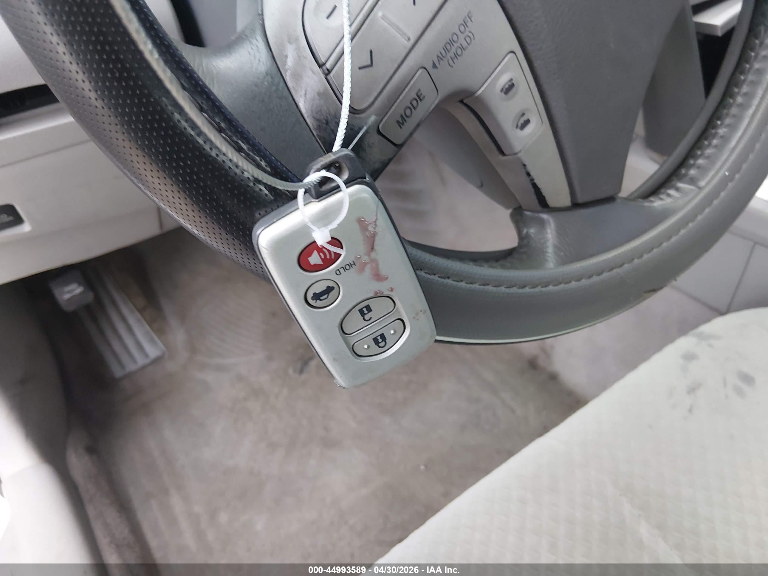 TOYOTA CAMRY image 11