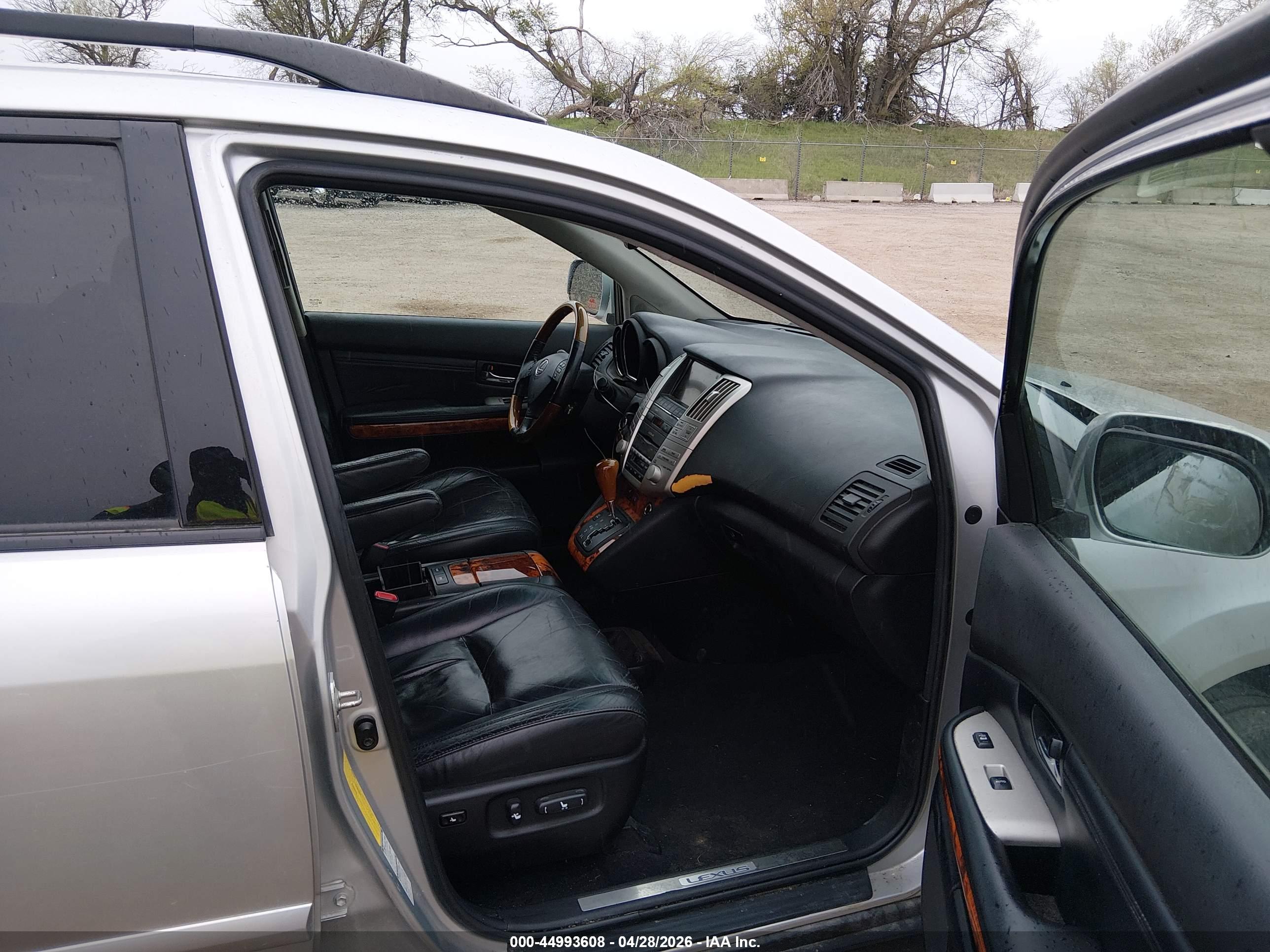 LEXUS RX image 5