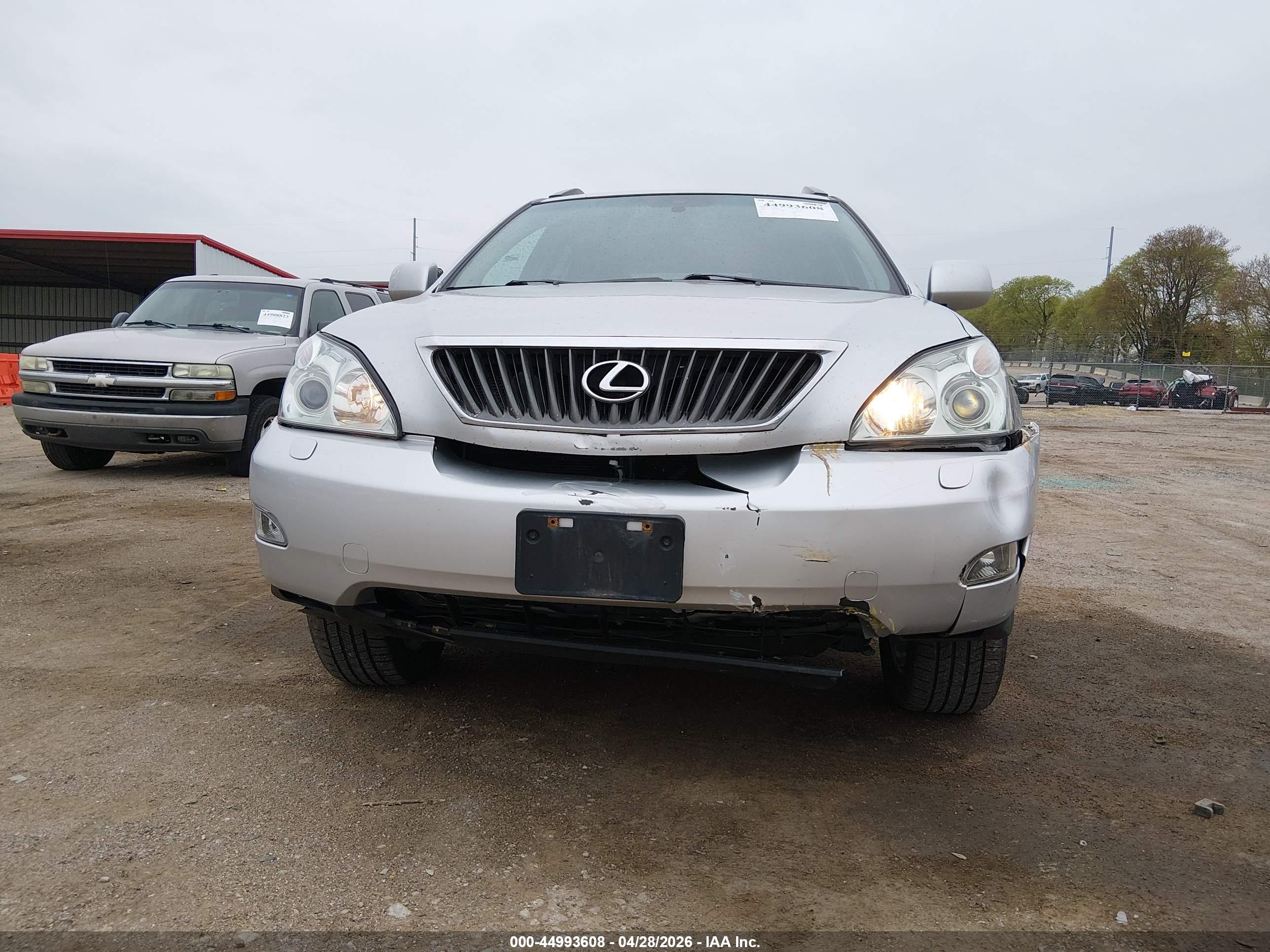 LEXUS RX image 6
