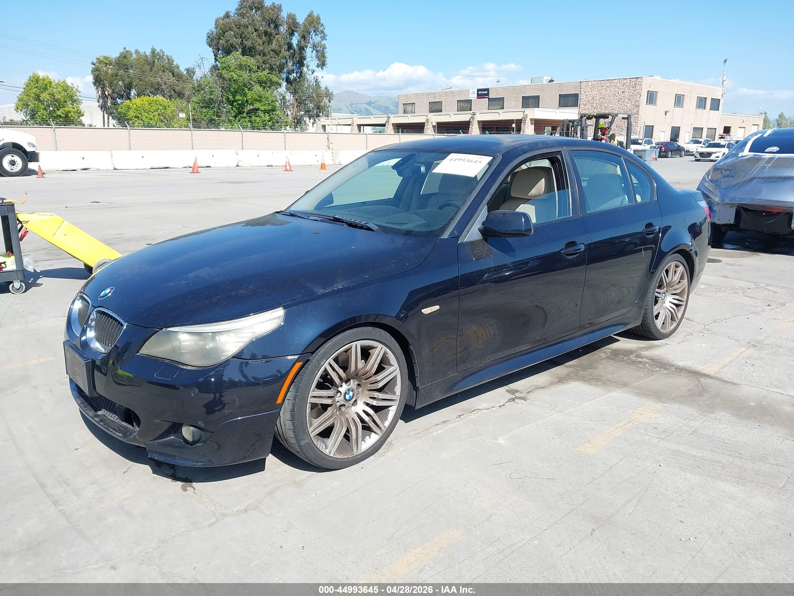 BMW 550I image 2