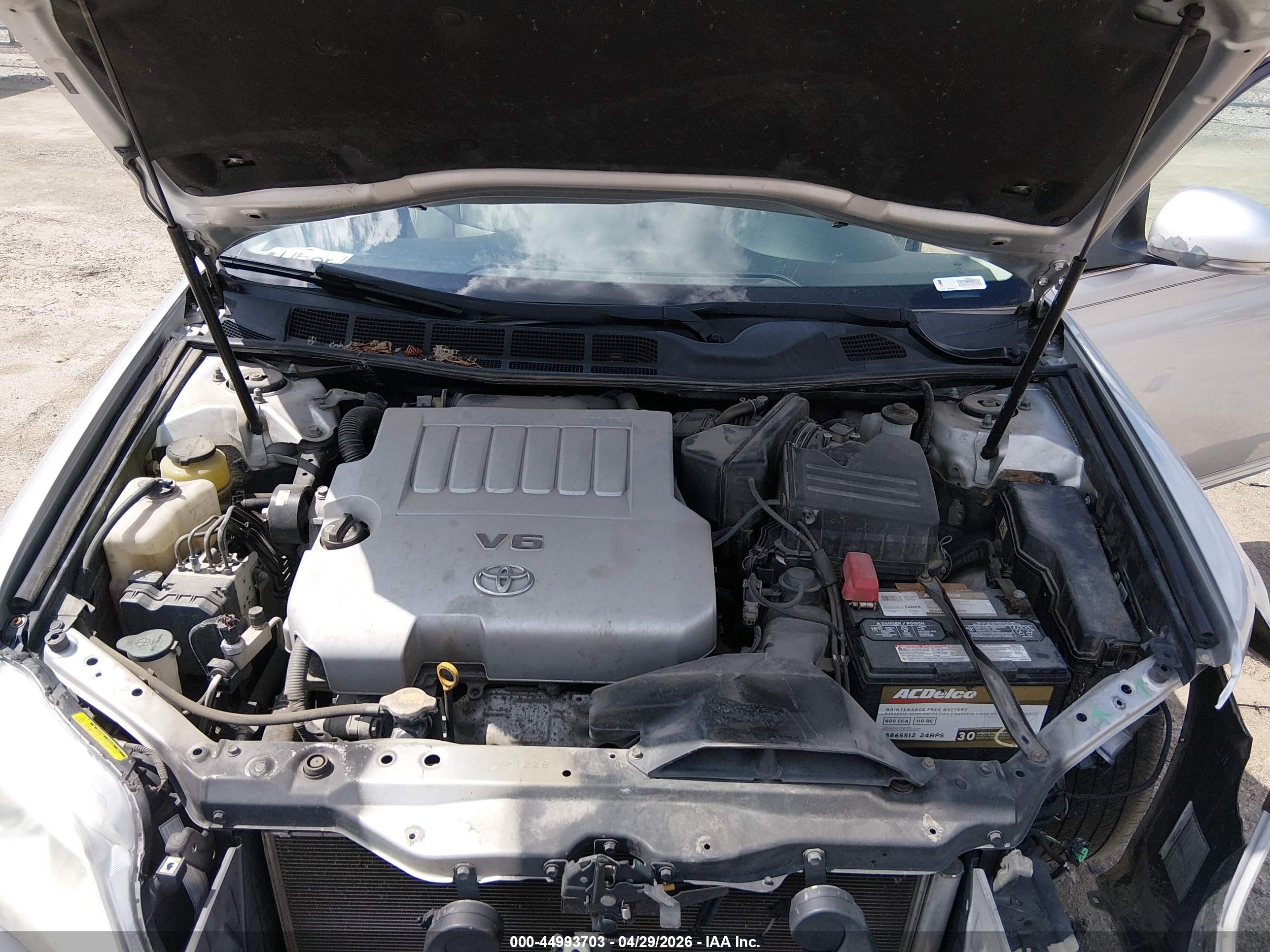 TOYOTA AVALON image 10