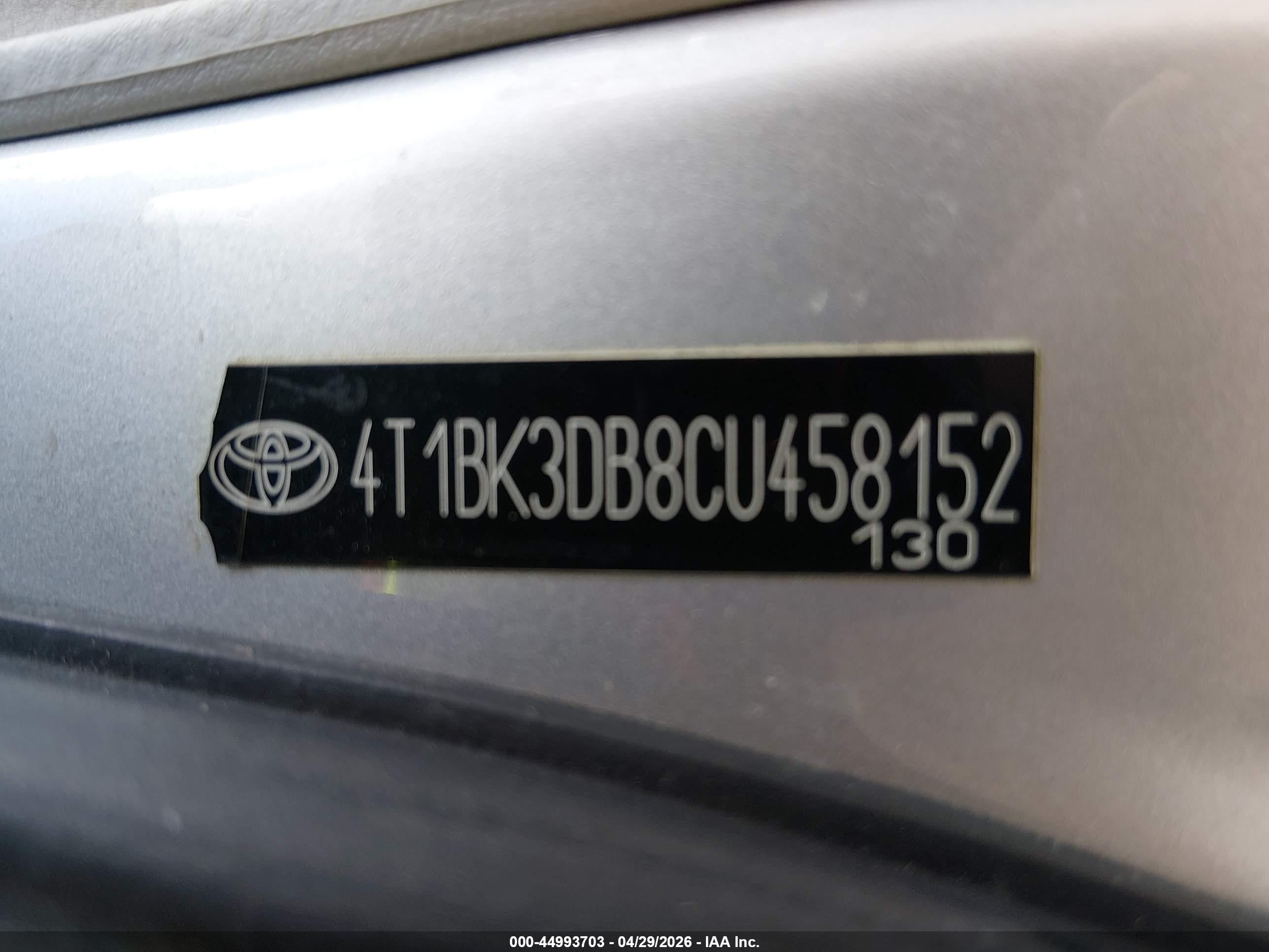 TOYOTA AVALON image 9