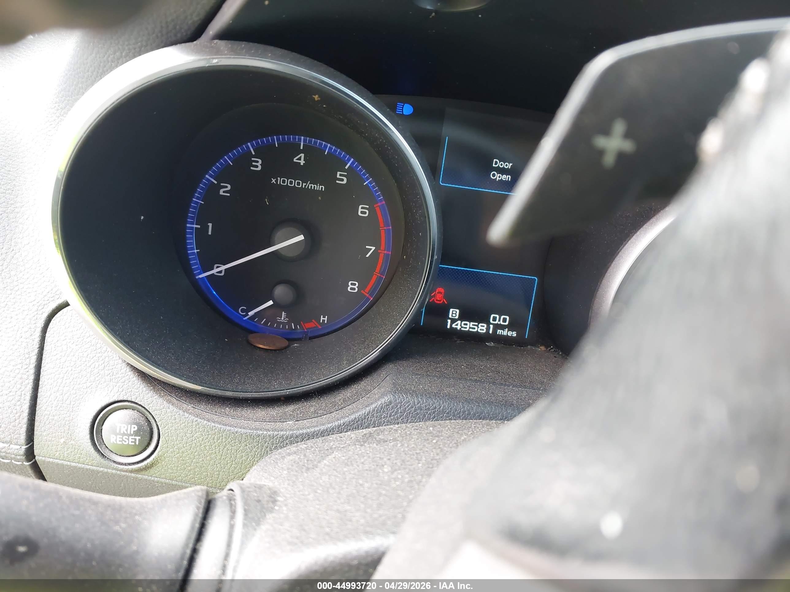 SUBARU OUTBACK image 7