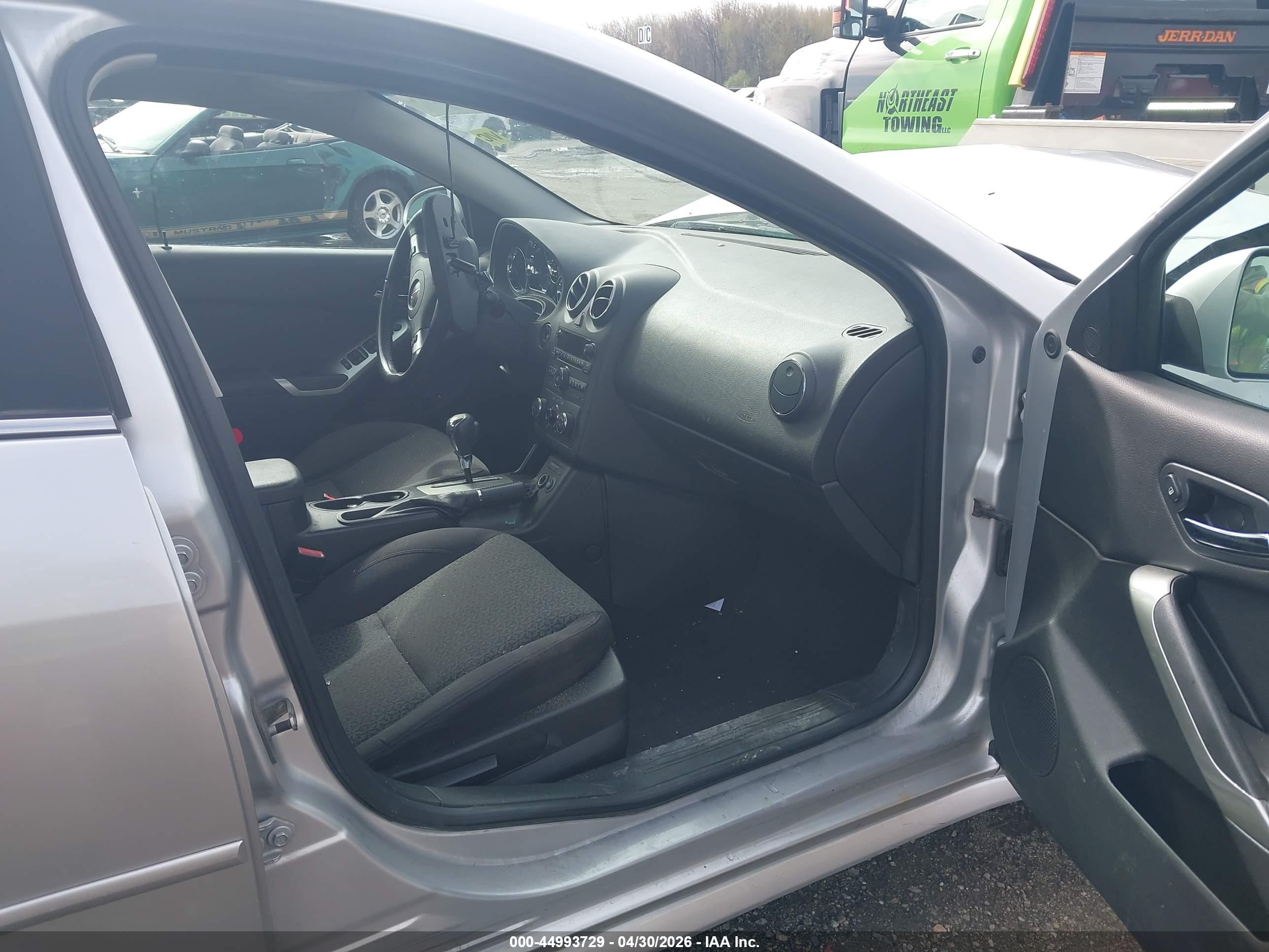 PONTIAC G6 image 5