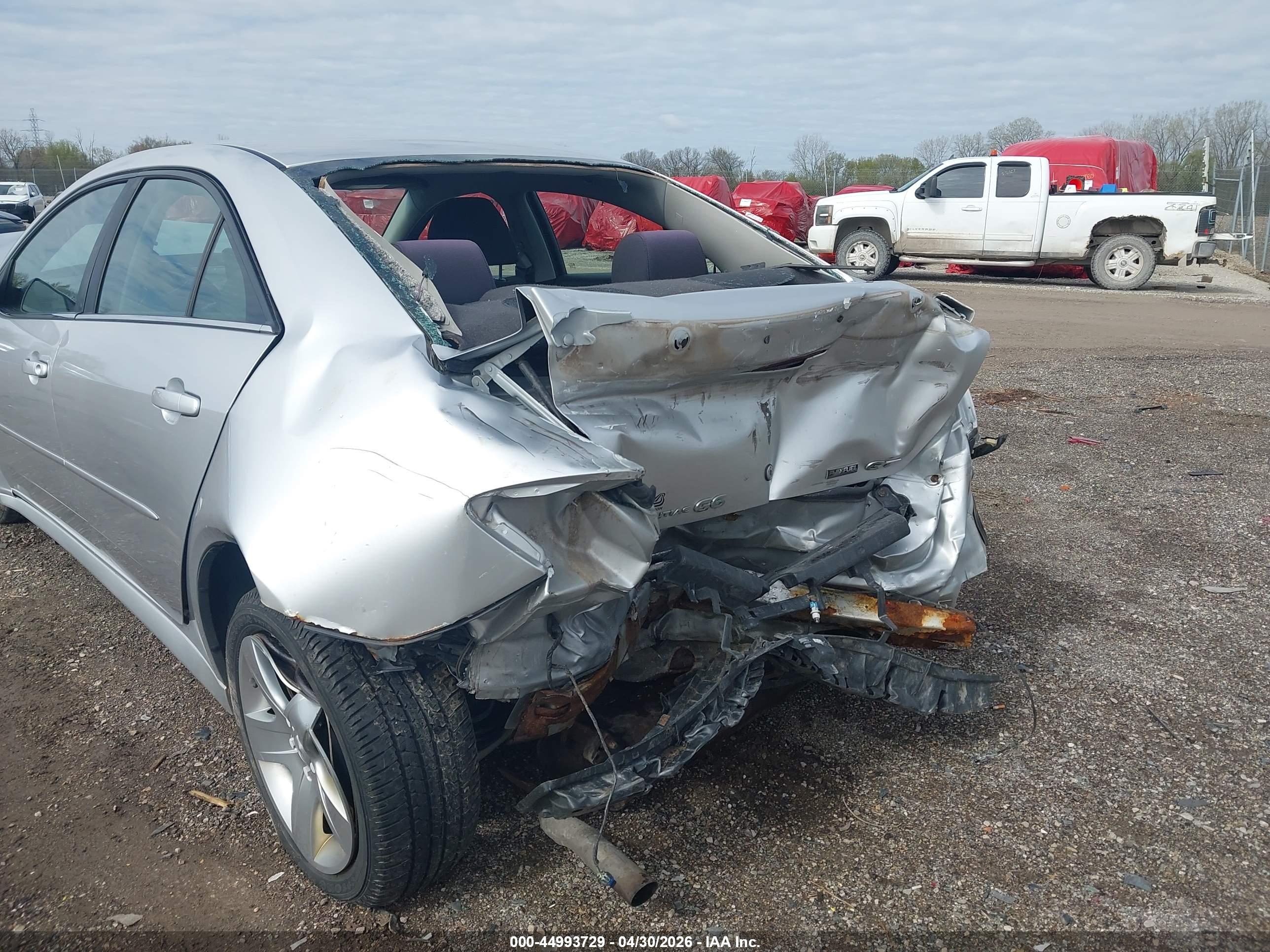 PONTIAC G6 image 6