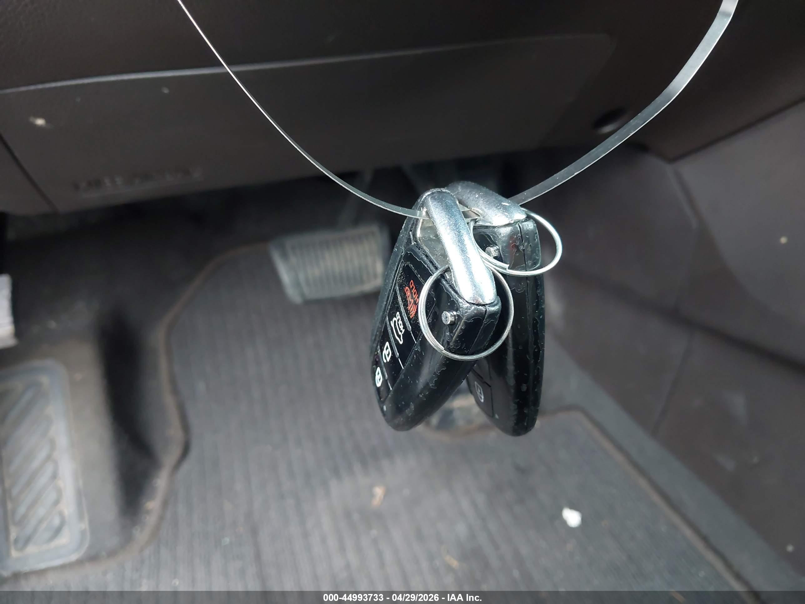 HYUNDAI SANTA image 11
