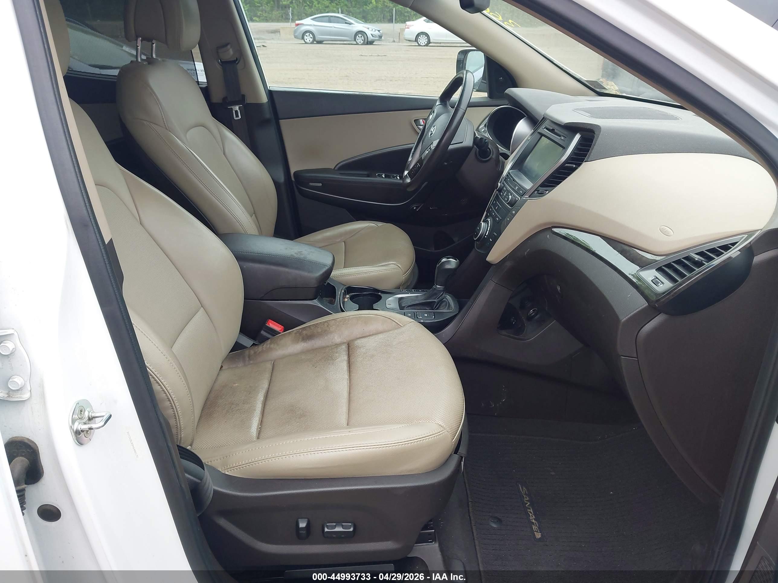 HYUNDAI SANTA image 5