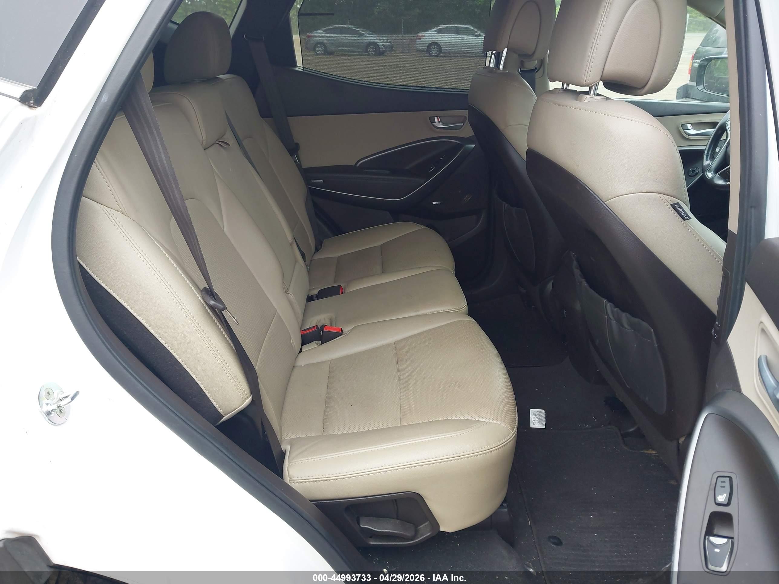 HYUNDAI SANTA image 8