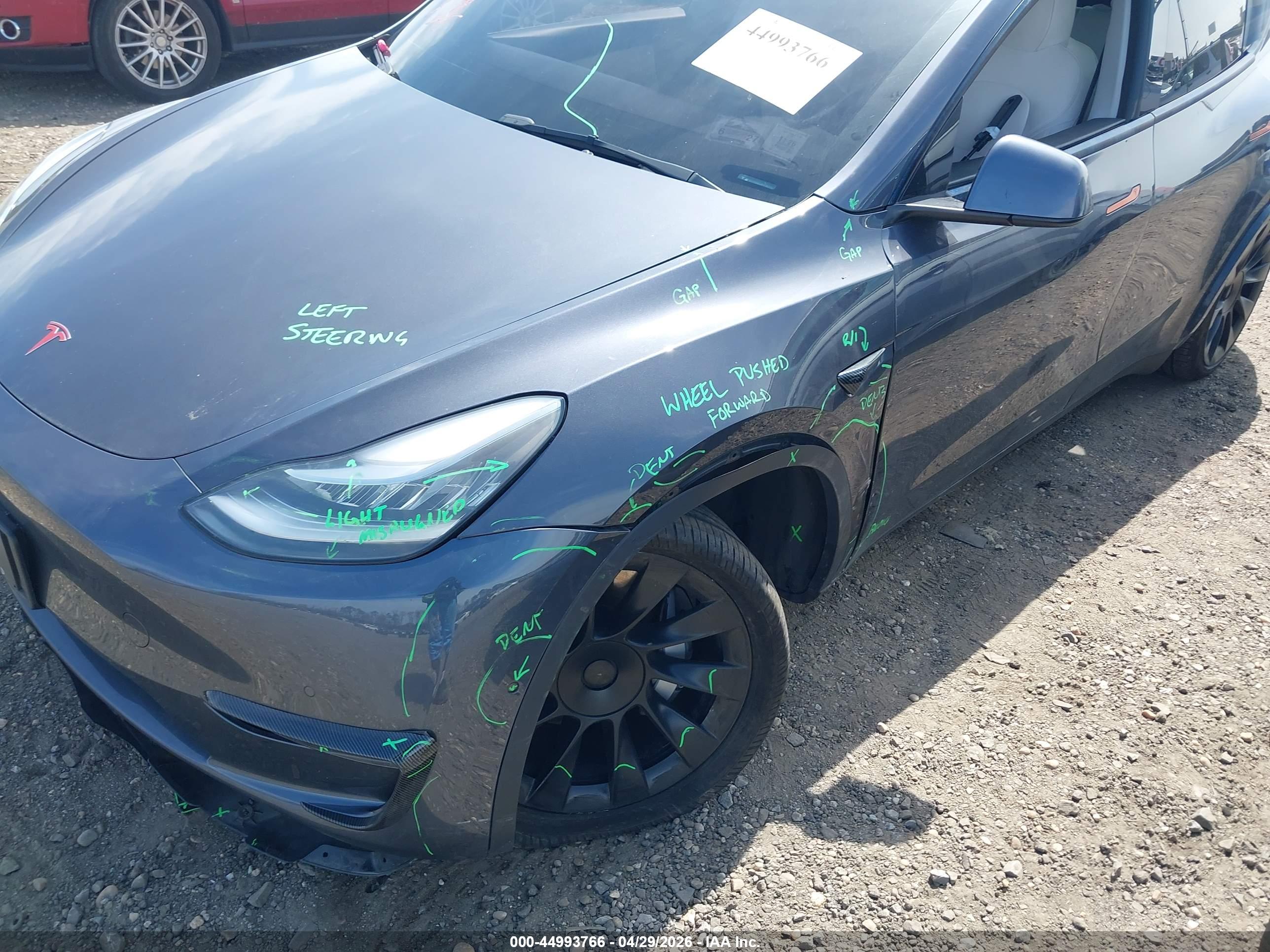 TESLA MODEL image 6