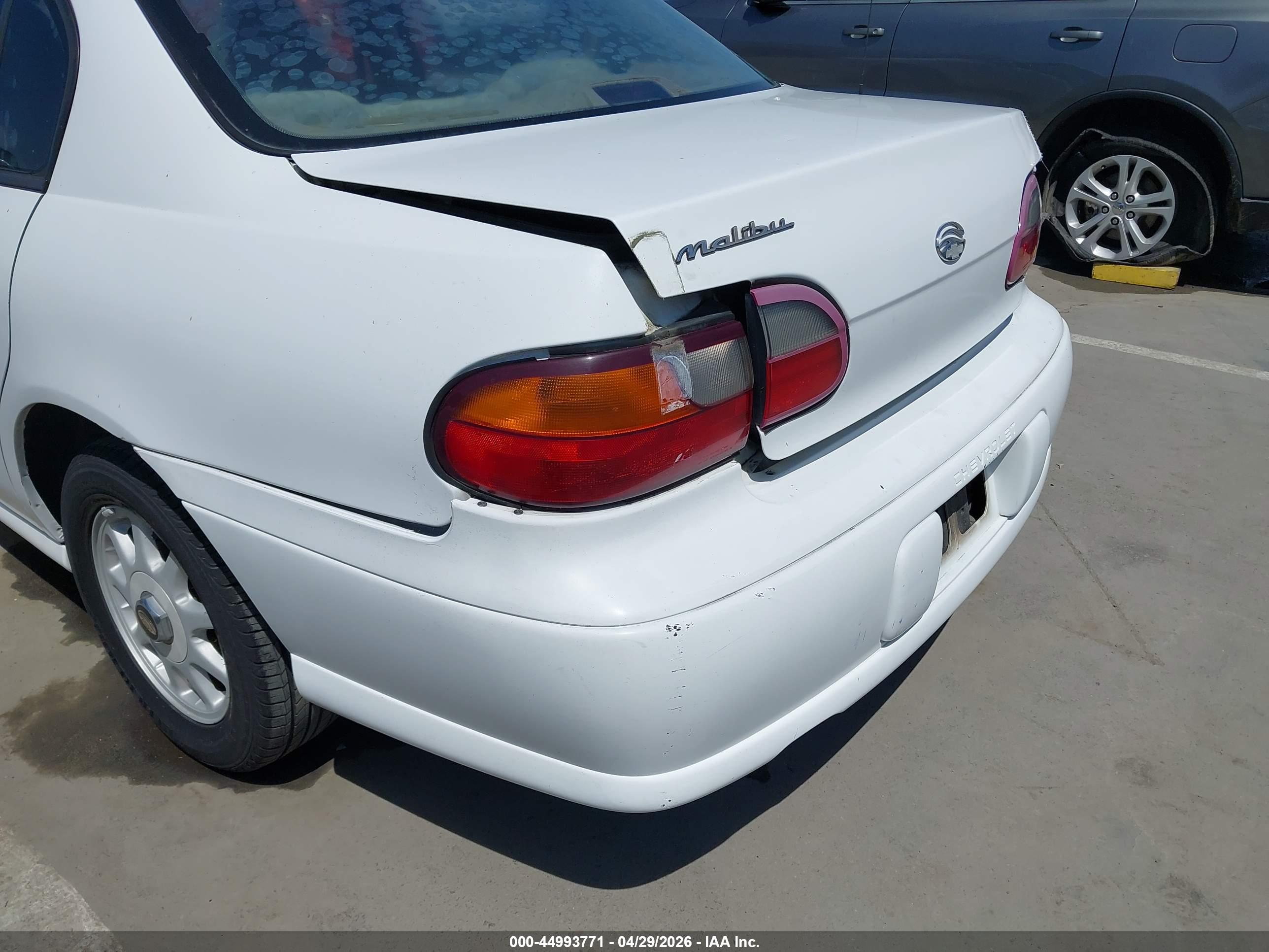 CHEVROLET MALIBU image 6