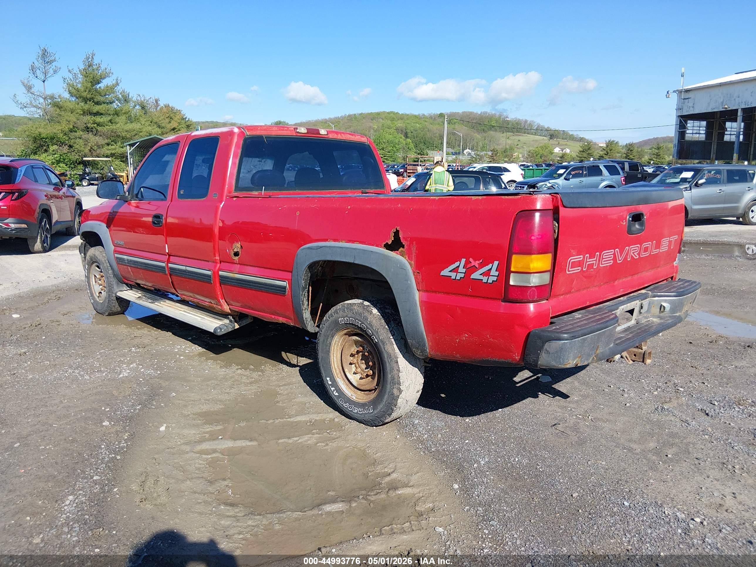 CHEVROLET SILVERADO image 3