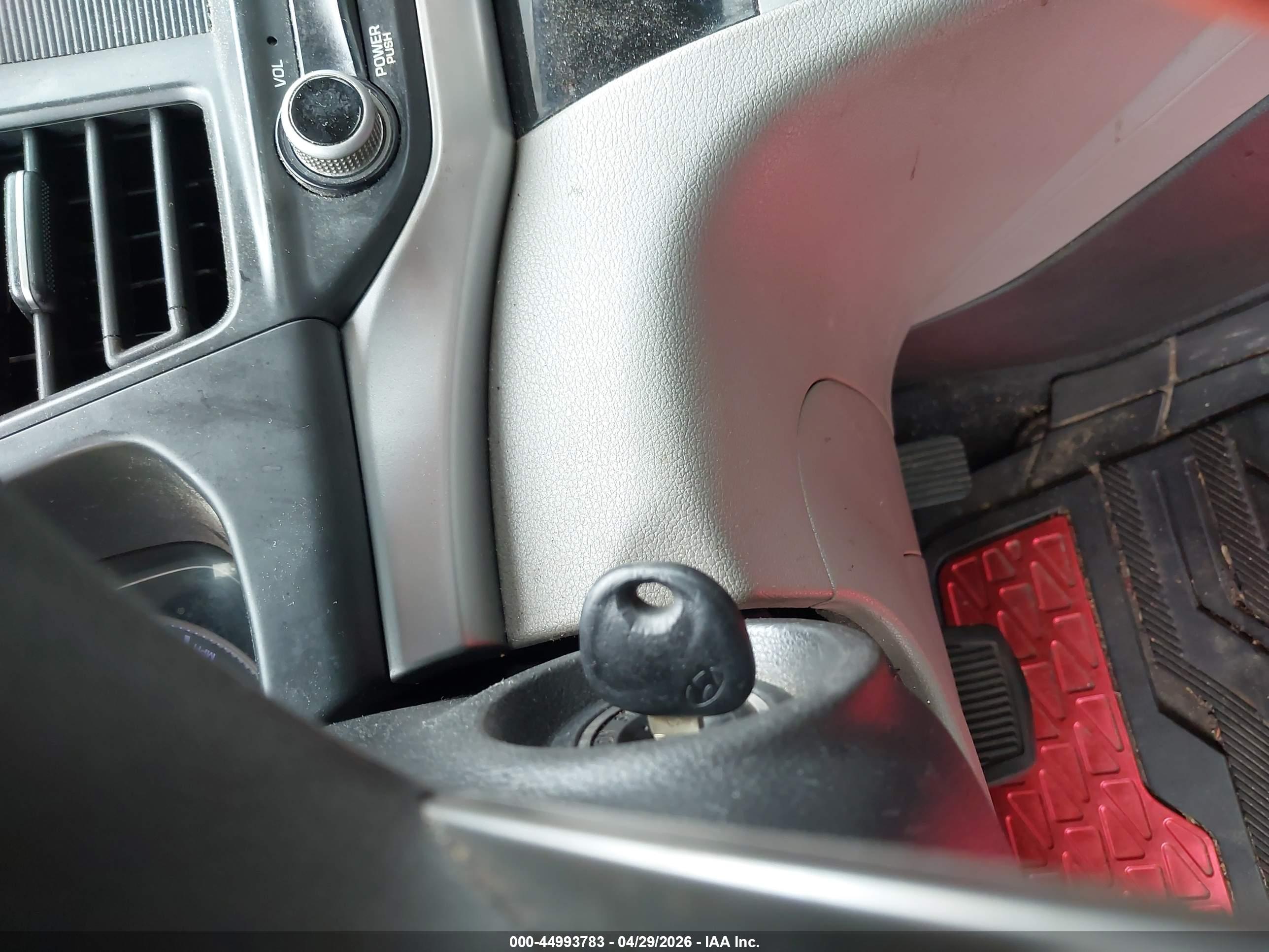 HYUNDAI ELANTRA image 11