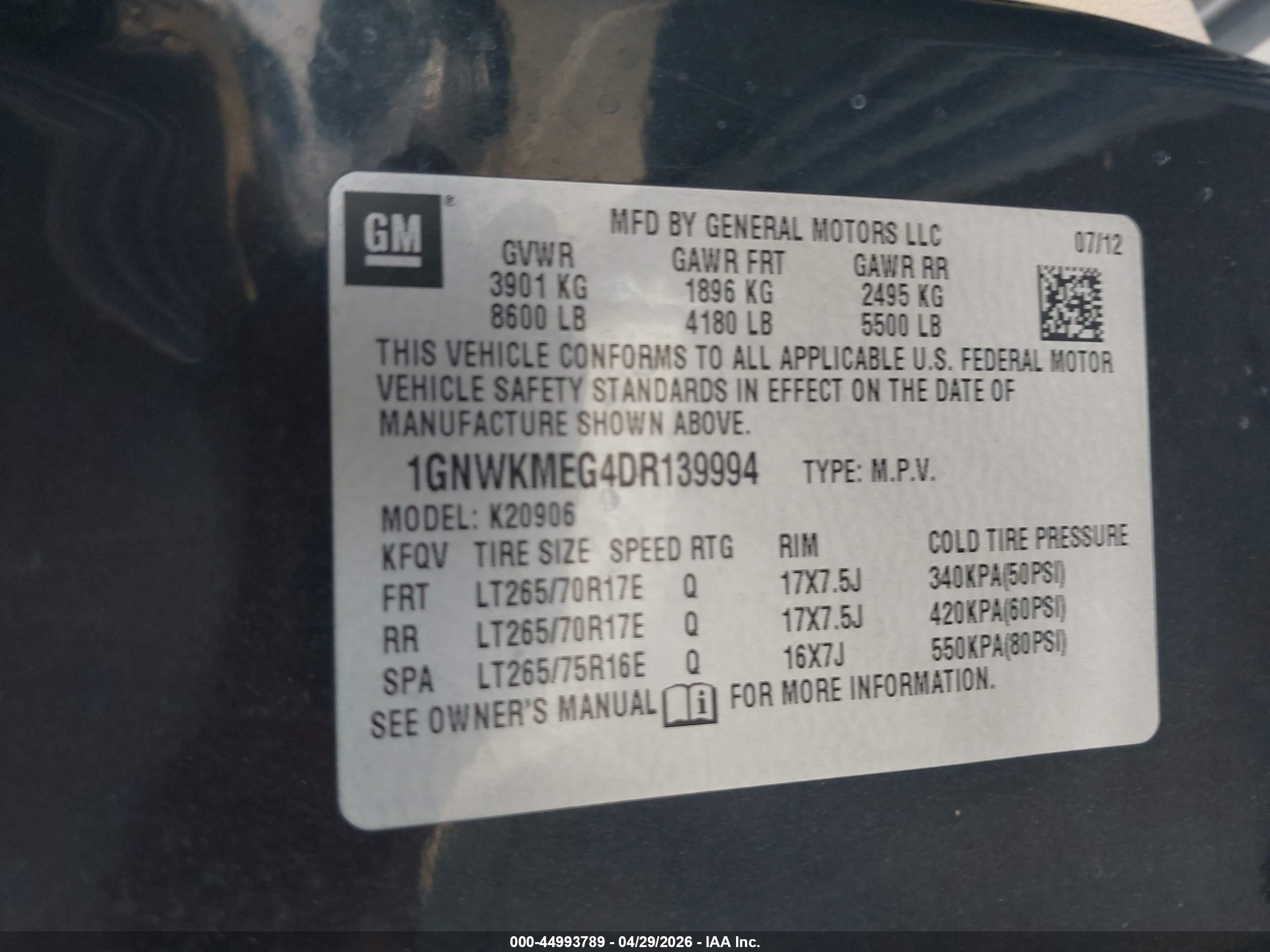 CHEVROLET SUBURBAN image 9