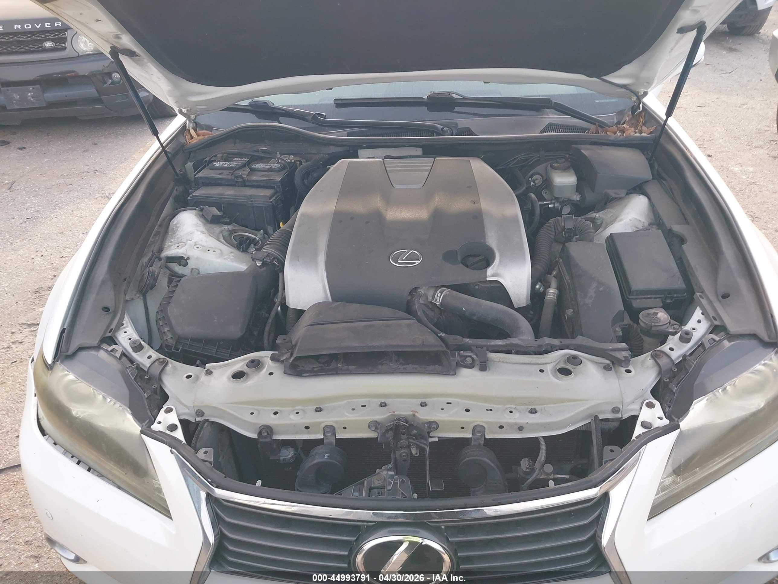 LEXUS GS image 10