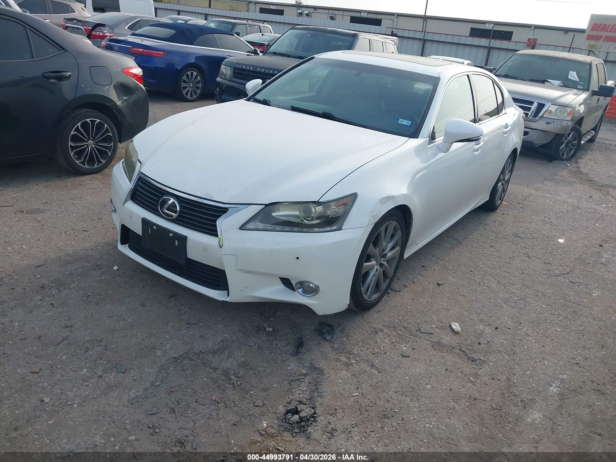 LEXUS GS image 2