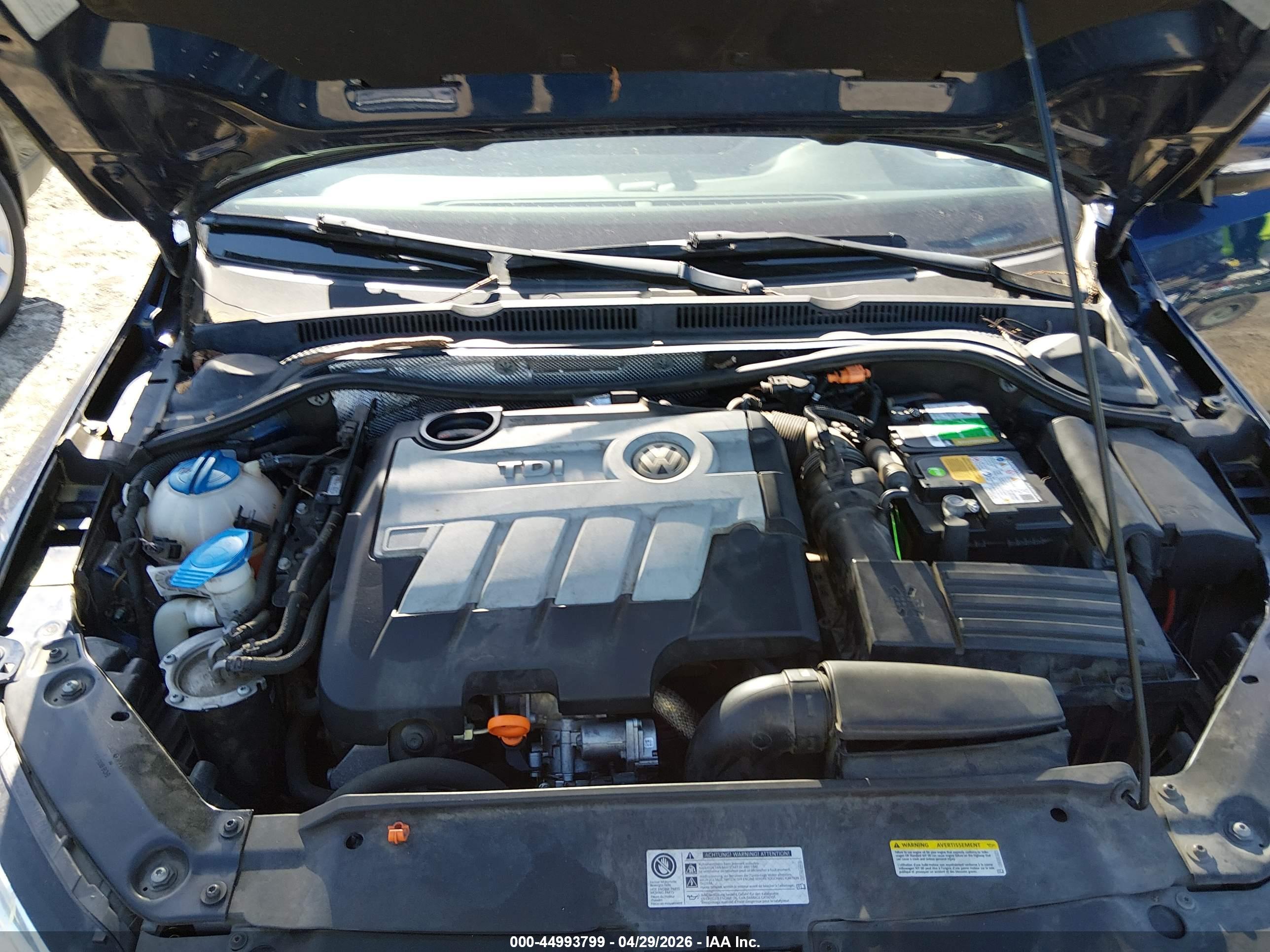 VOLKSWAGEN JETTA image 10