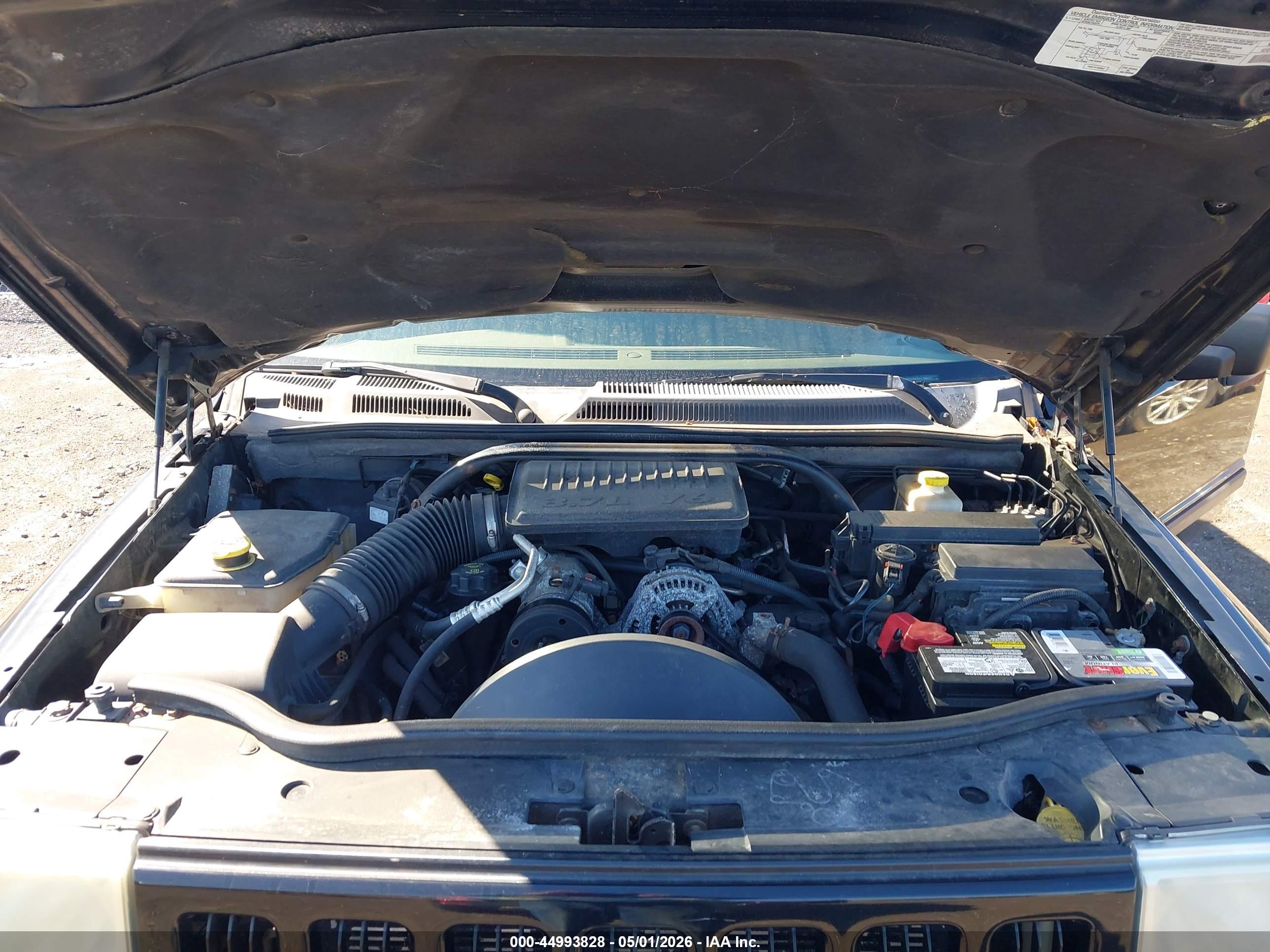 JEEP COMMANDER image 10