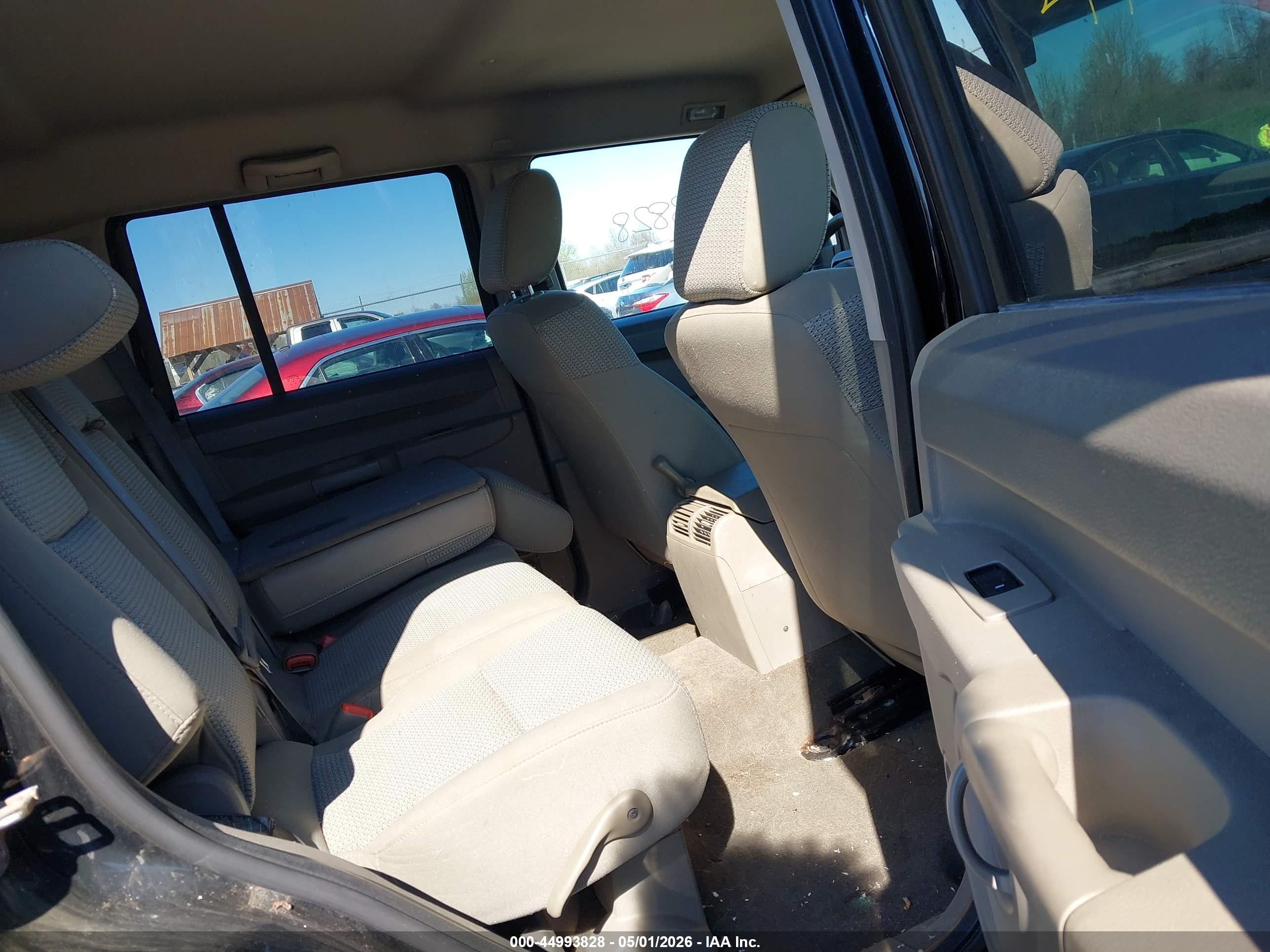JEEP COMMANDER image 8