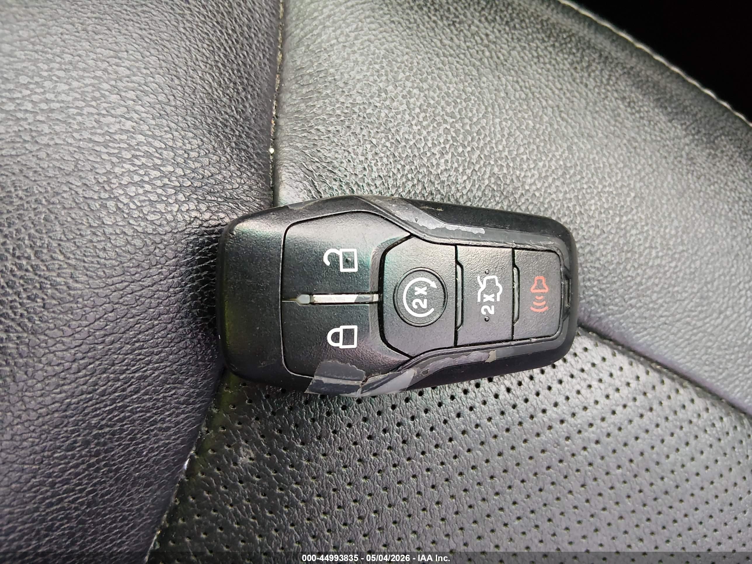 FORD EXPLORER image 11