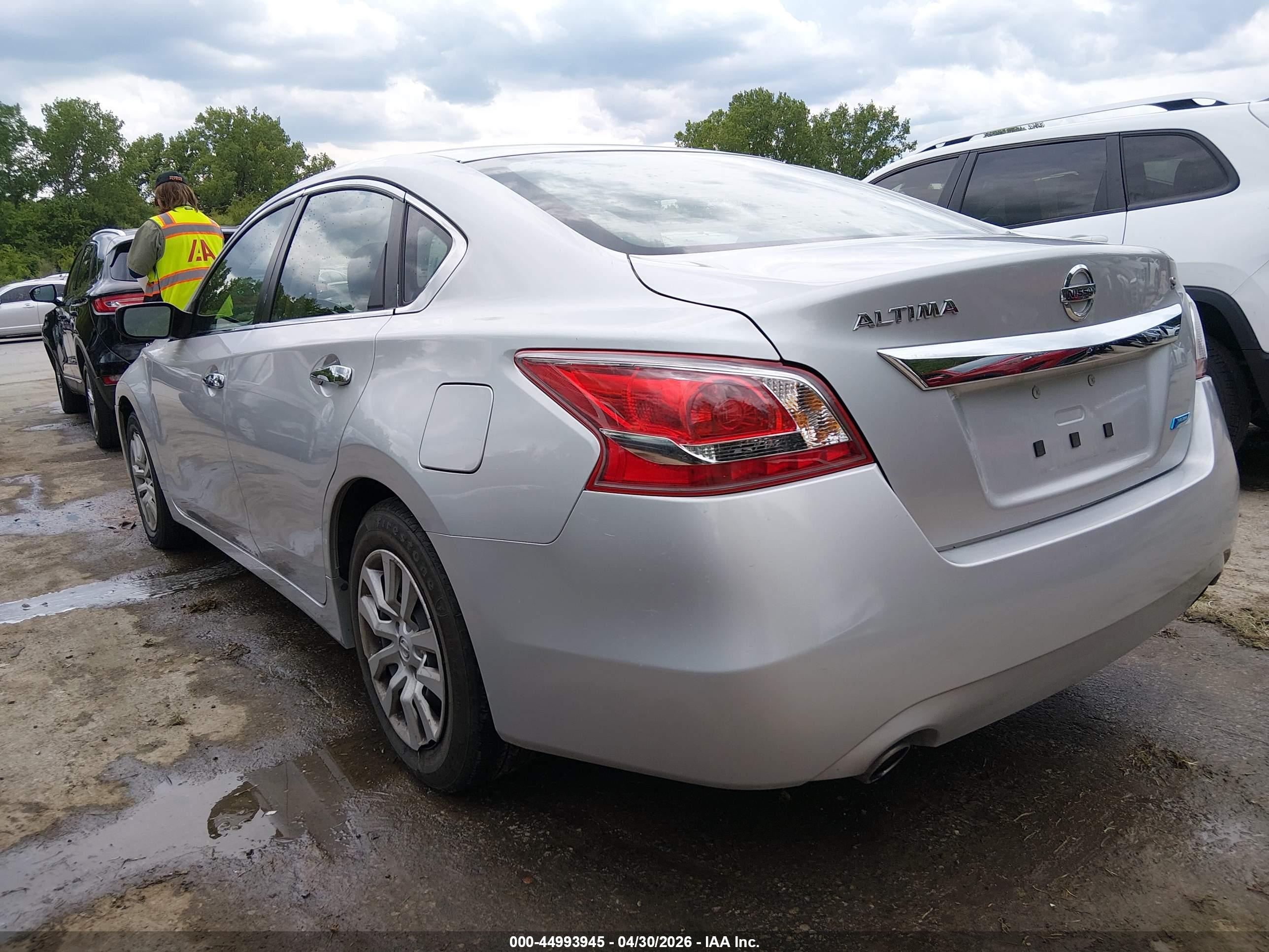 NISSAN ALTIMA image 3