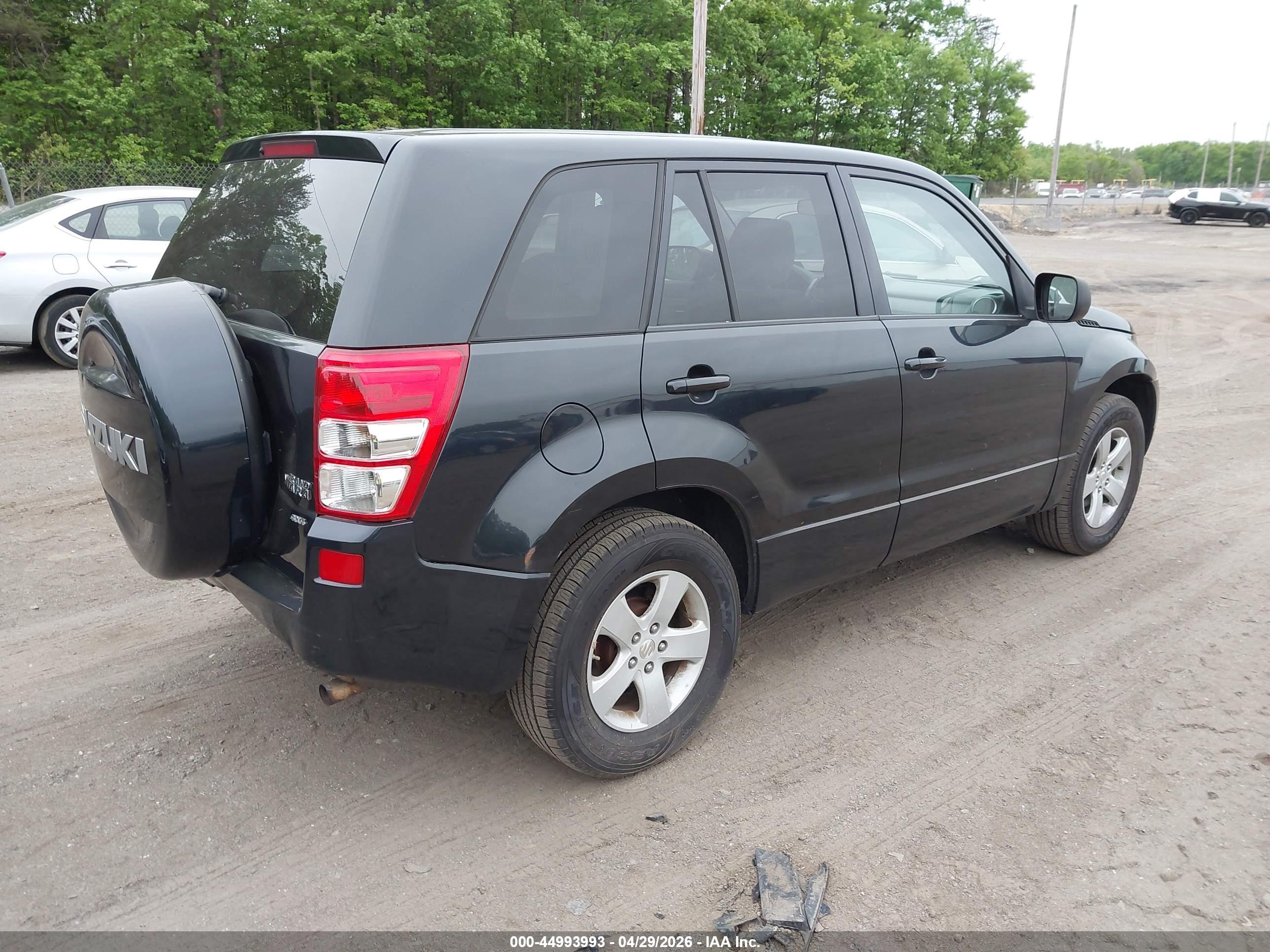 SUZUKI GRAND image 4