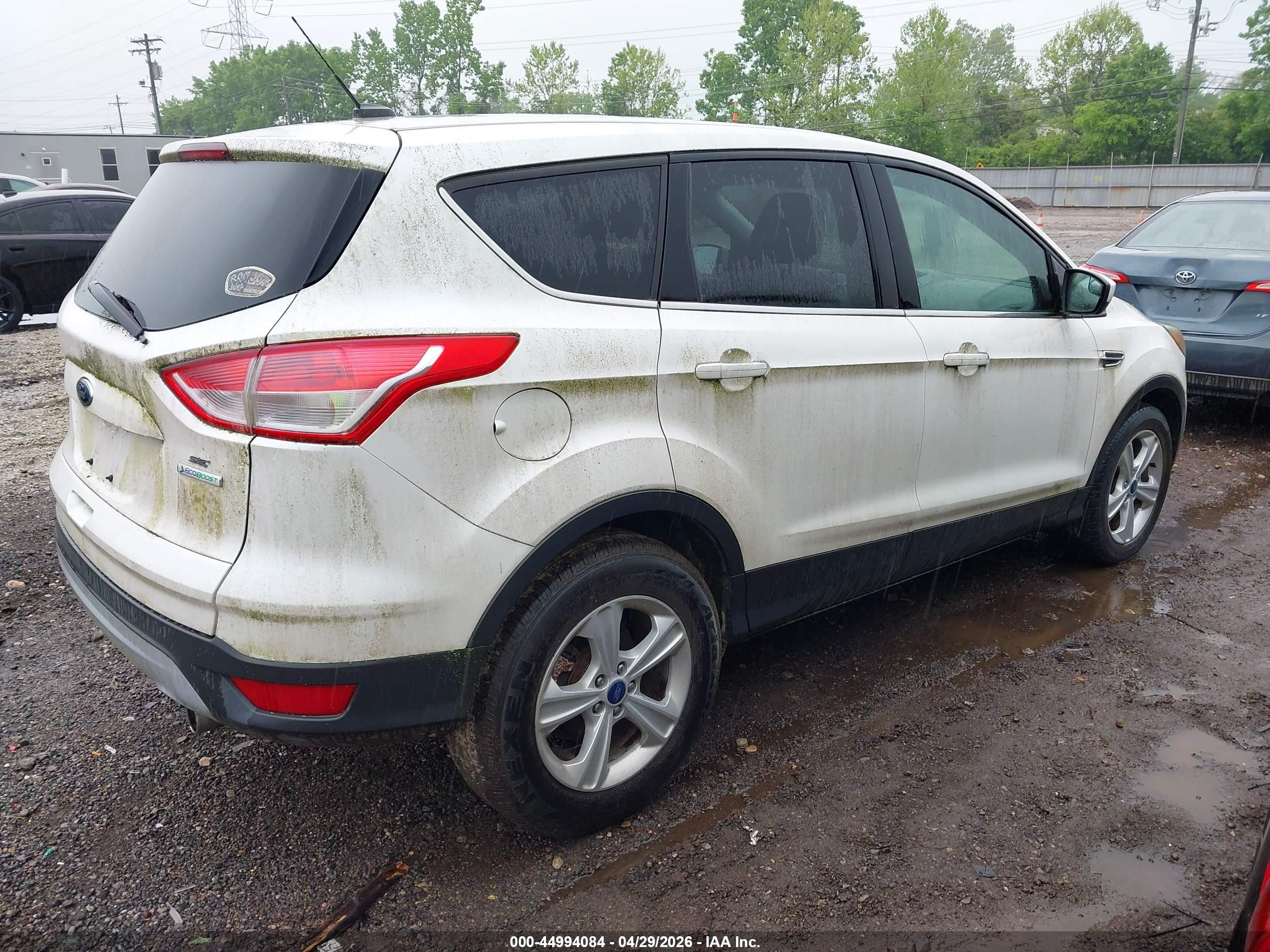 FORD ESCAPE image 4