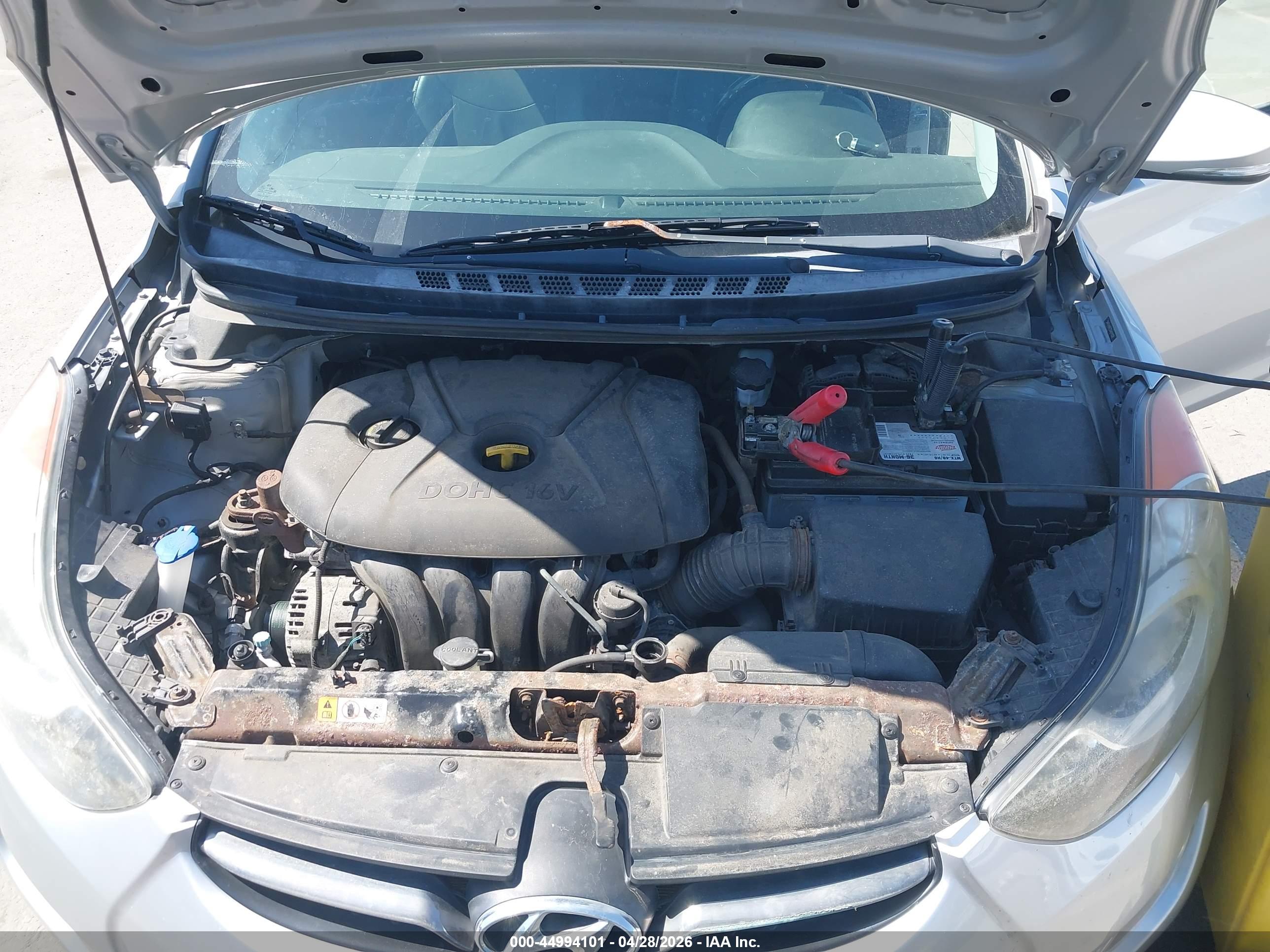 HYUNDAI ELANTRA image 10