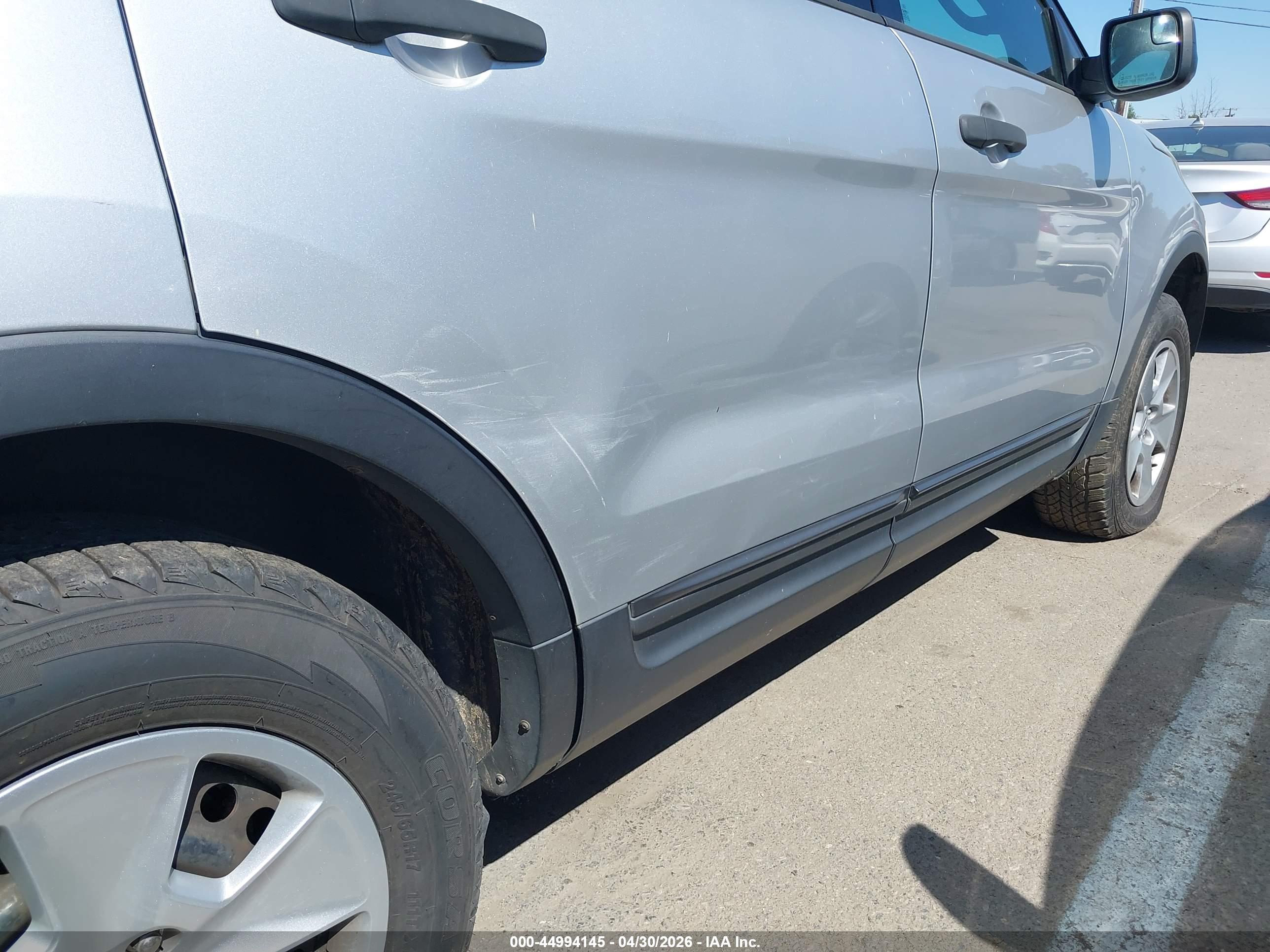 FORD EXPLORER image 6