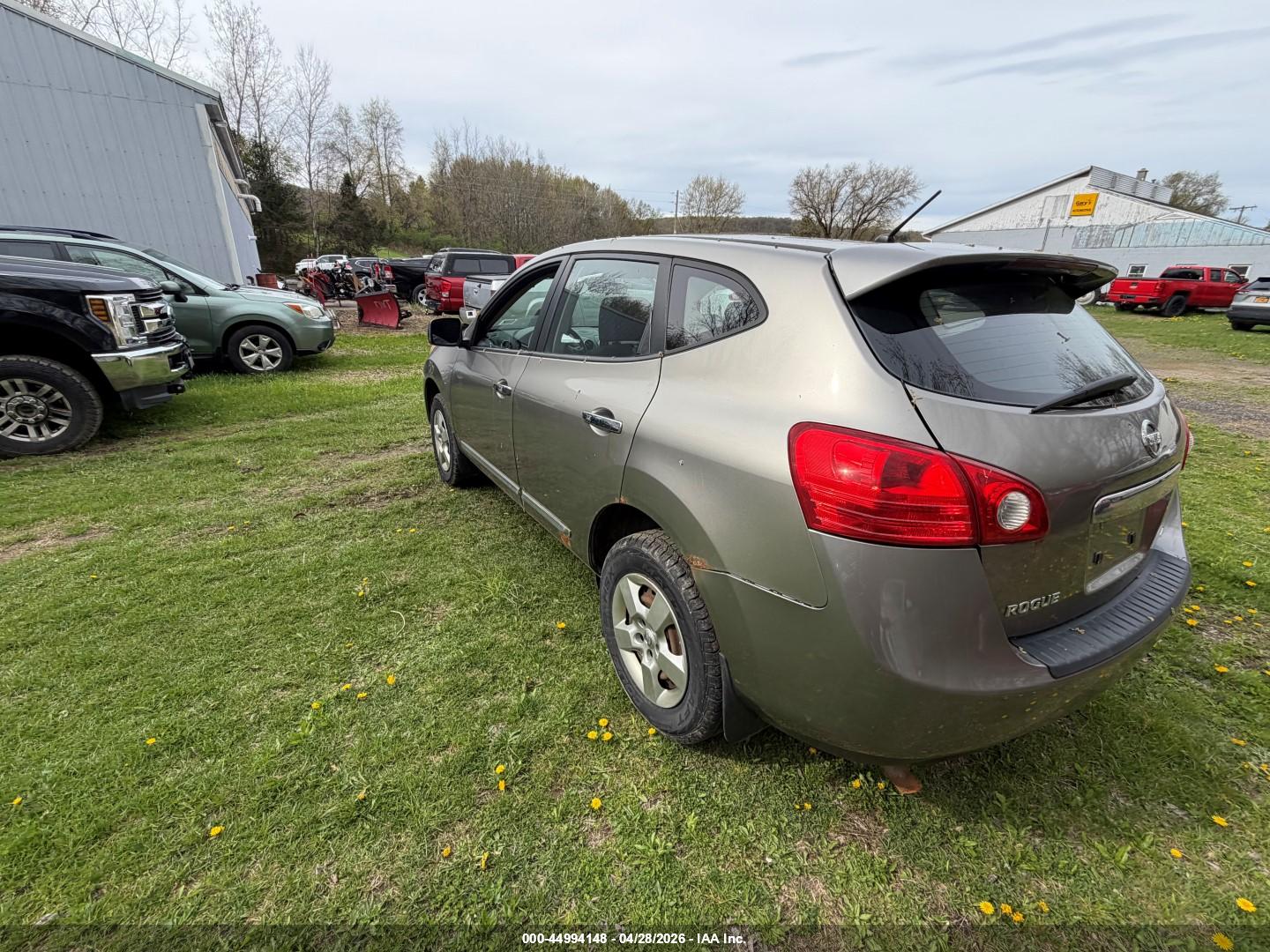 NISSAN ROGUE image 3