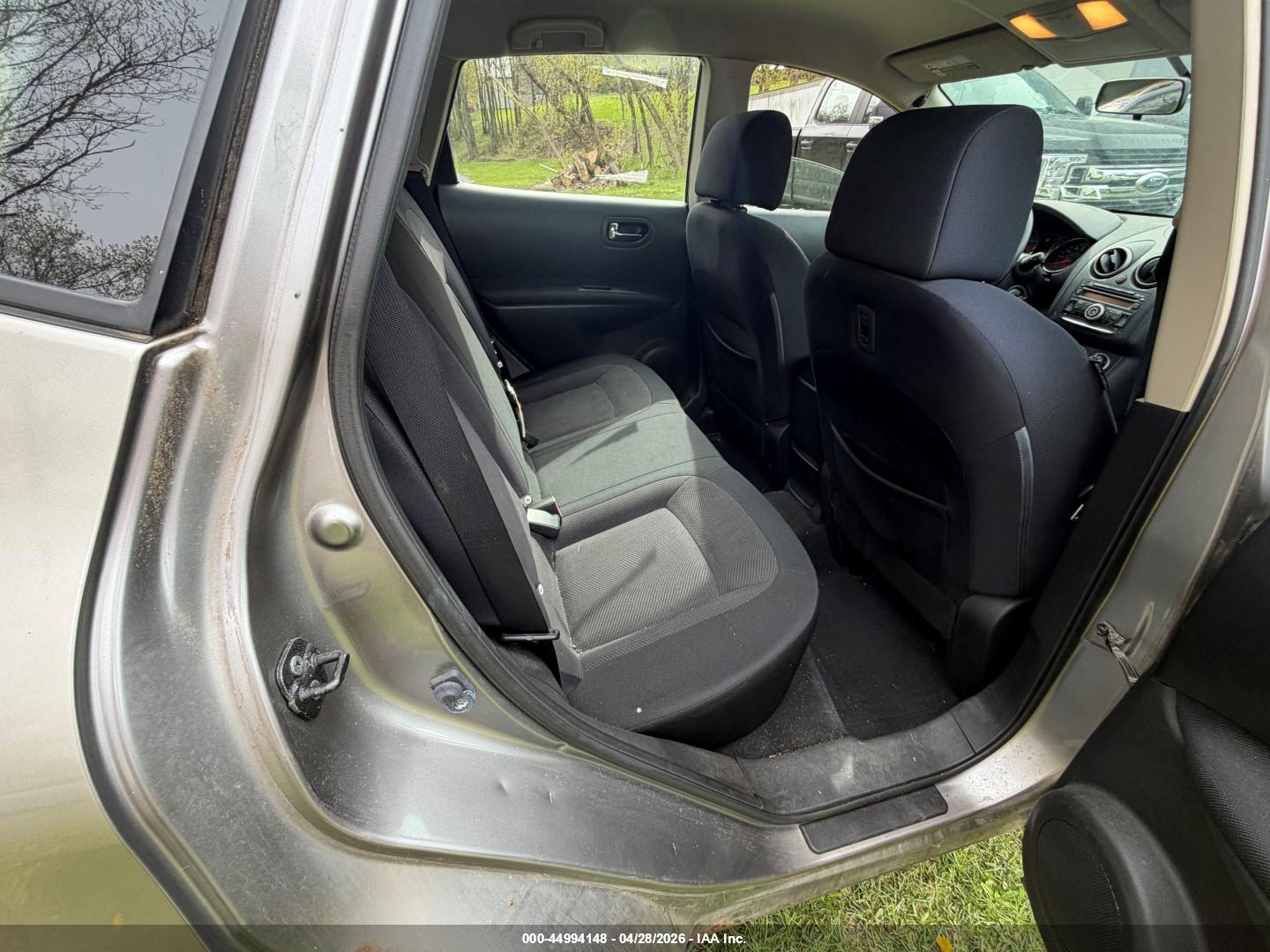 NISSAN ROGUE image 8