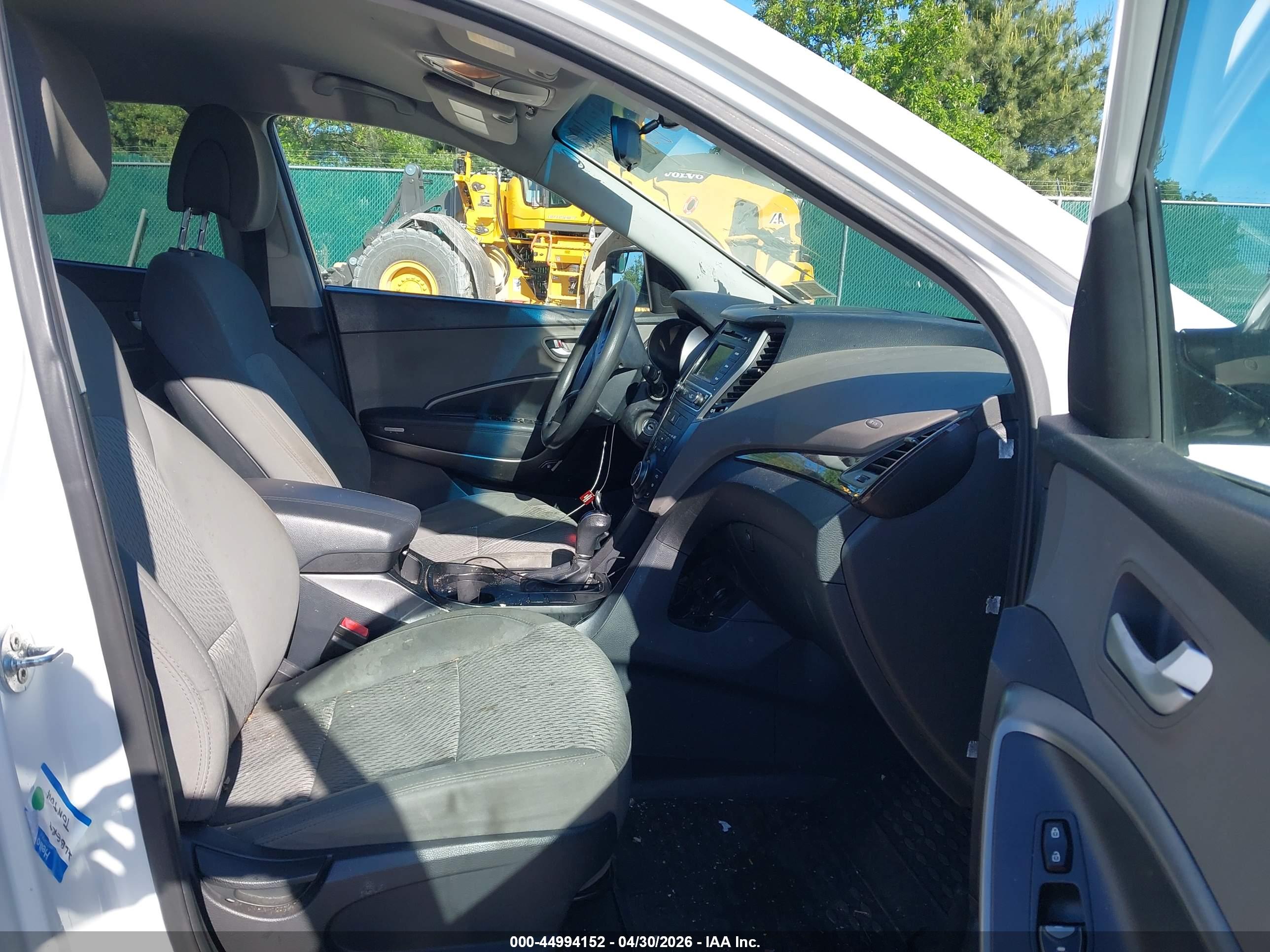 HYUNDAI SANTA image 5