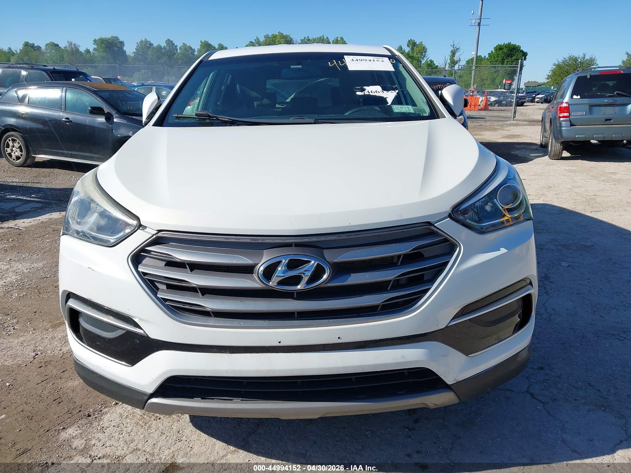 HYUNDAI SANTA image 6