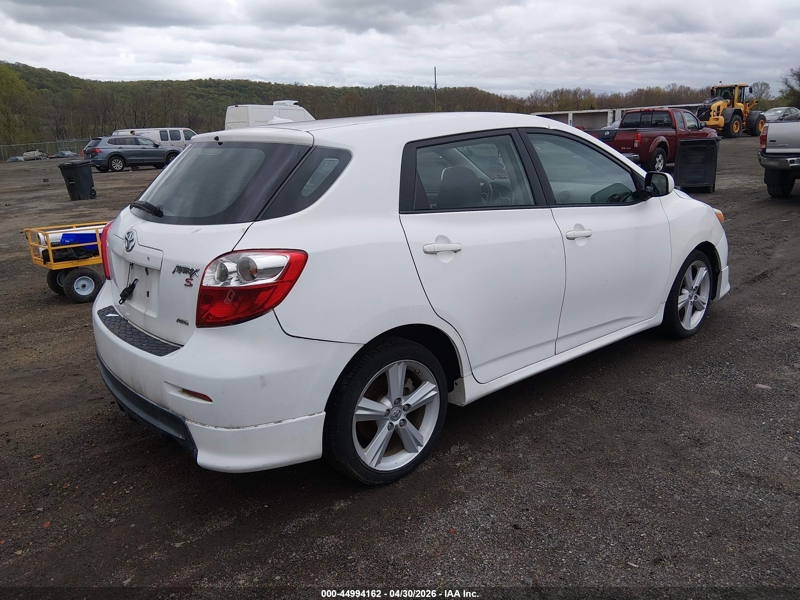 TOYOTA MATRIX image 4
