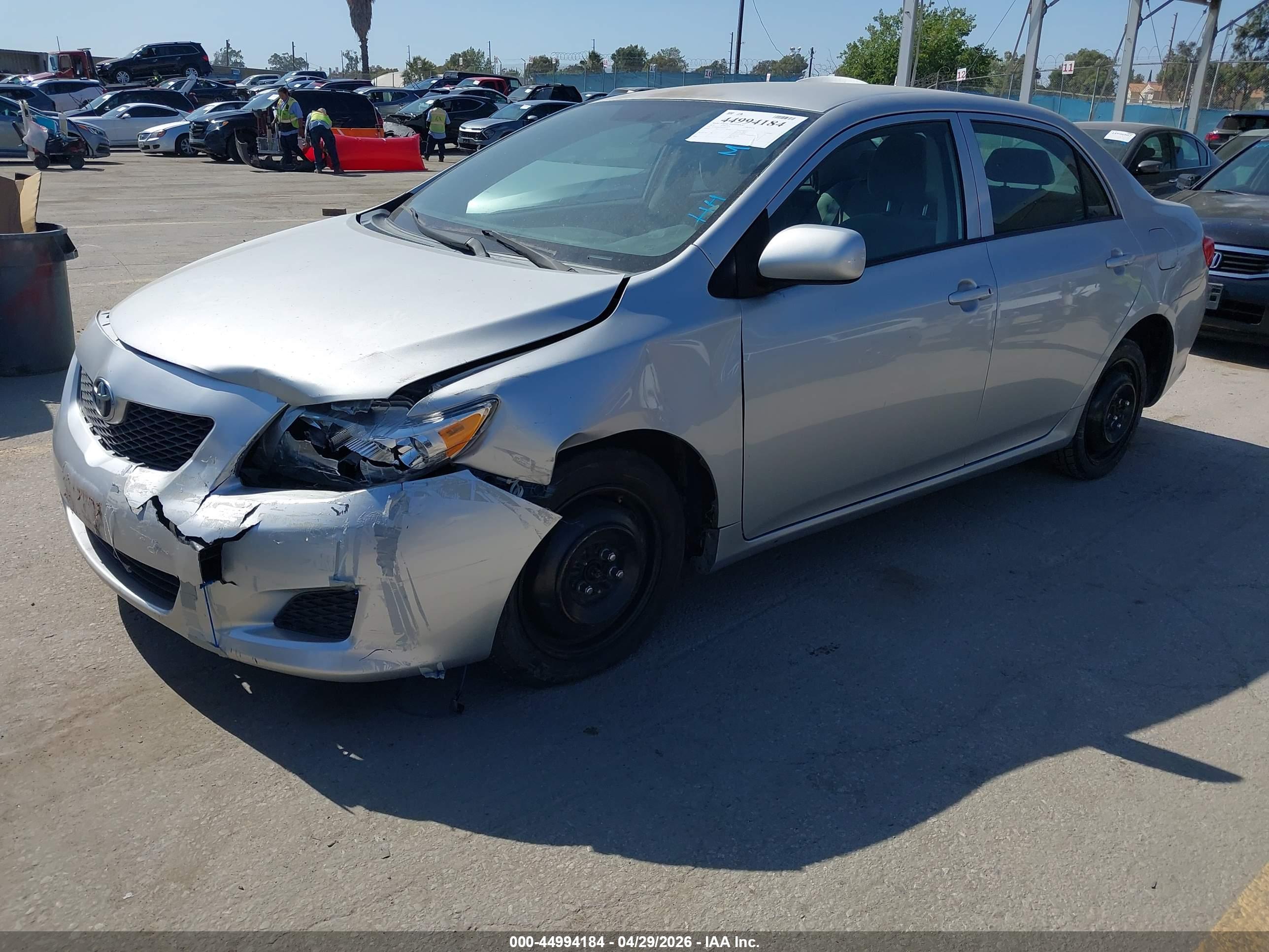 TOYOTA COROLLA image 2