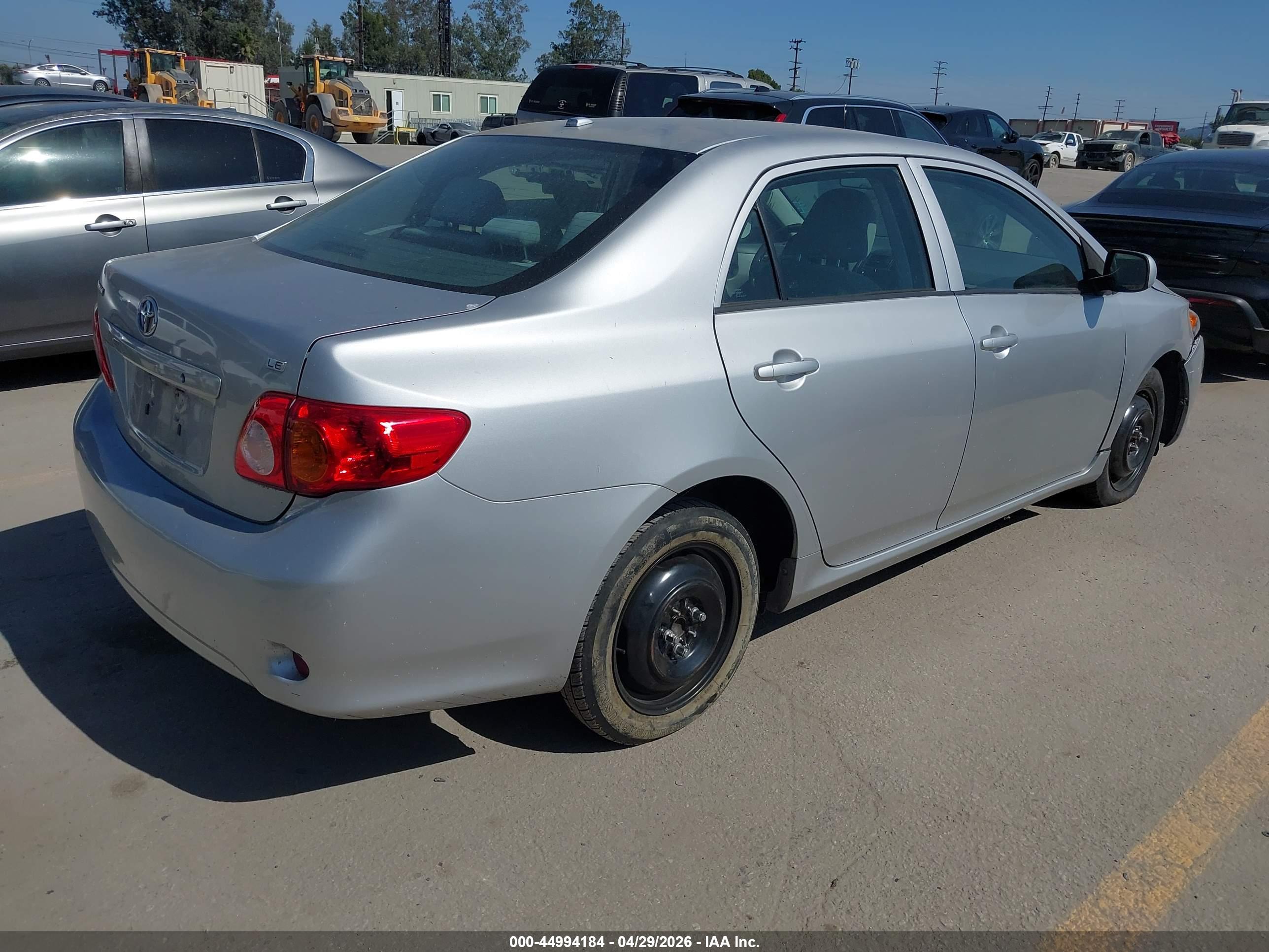 TOYOTA COROLLA image 4