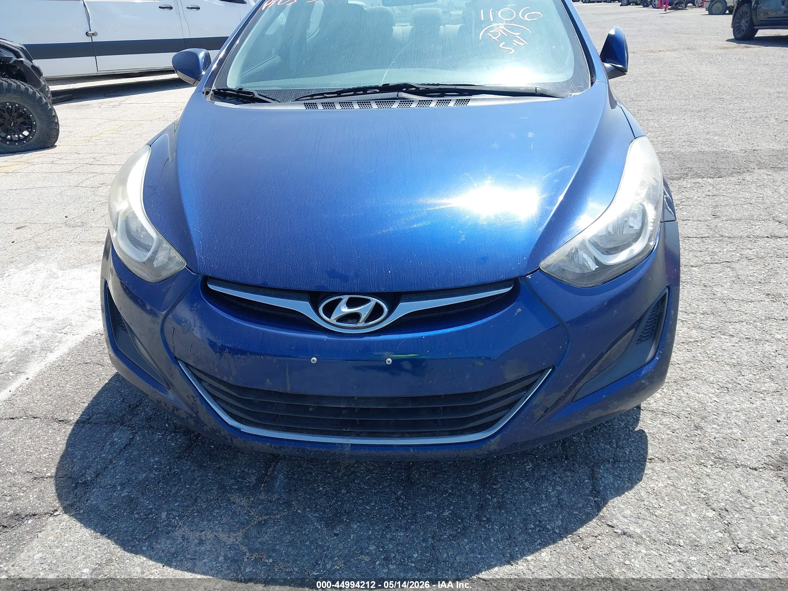 HYUNDAI ELANTRA image 6