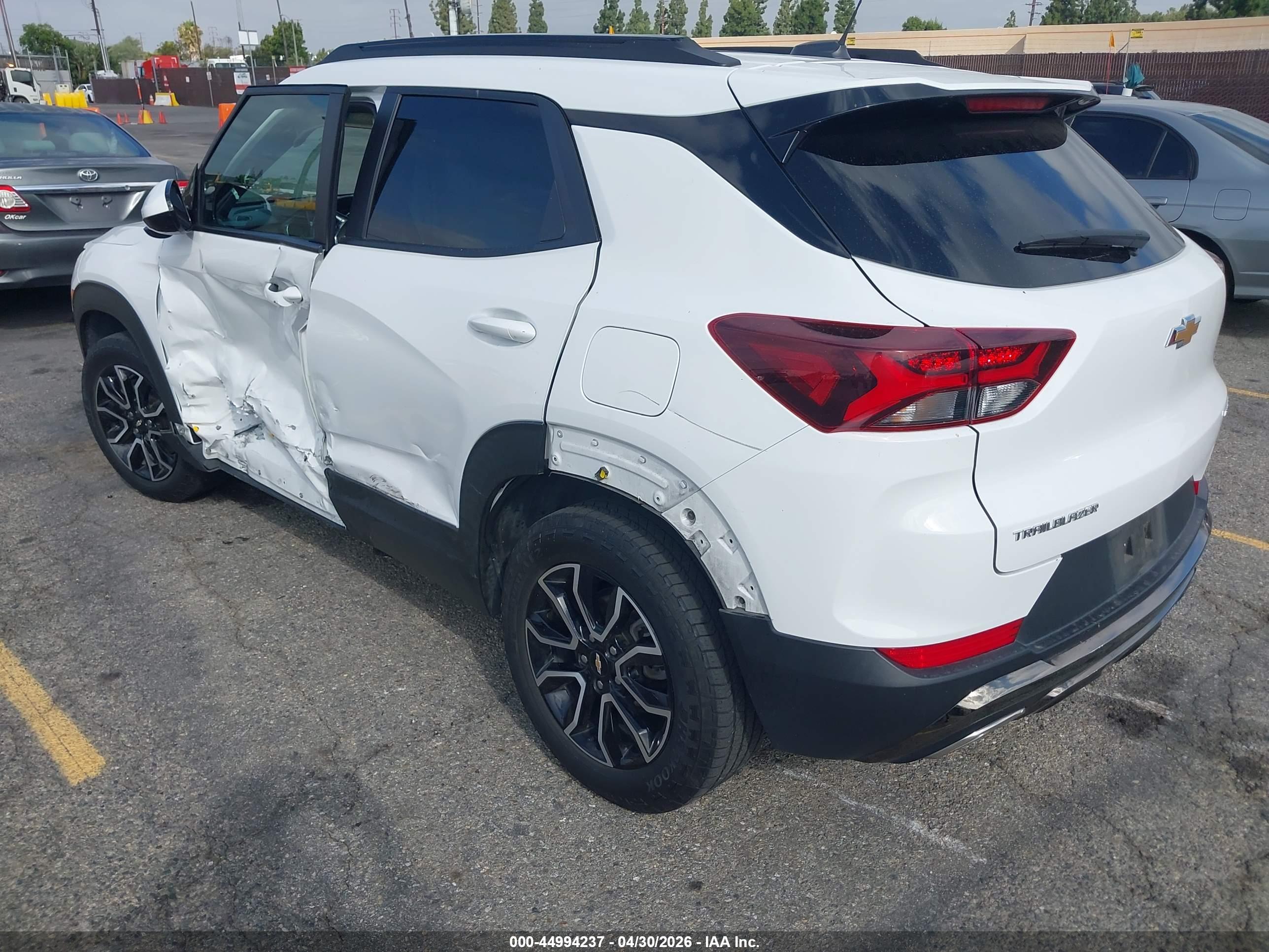 CHEVROLET TRAILBLAZER image 3