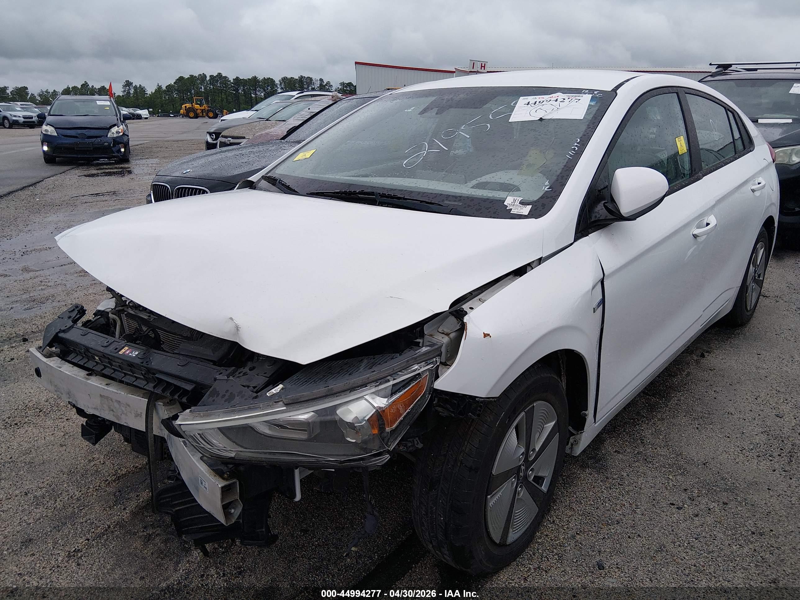 HYUNDAI IONIQ image 2