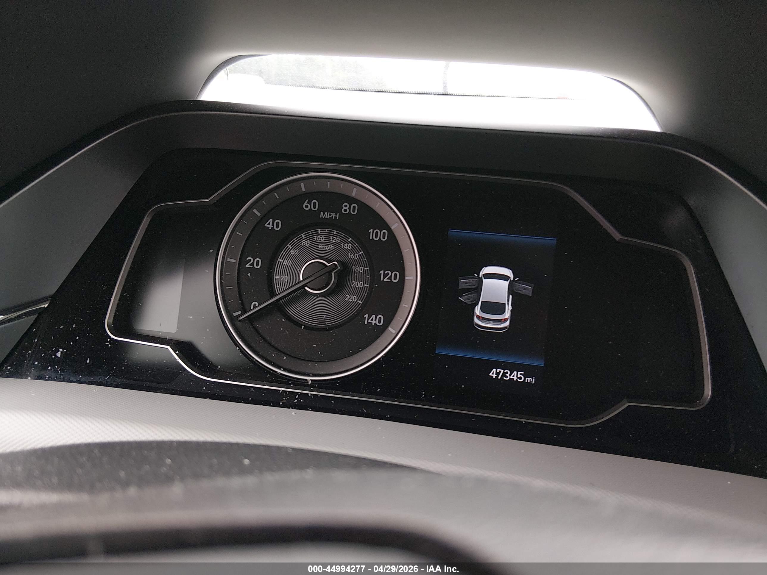 HYUNDAI IONIQ image 7