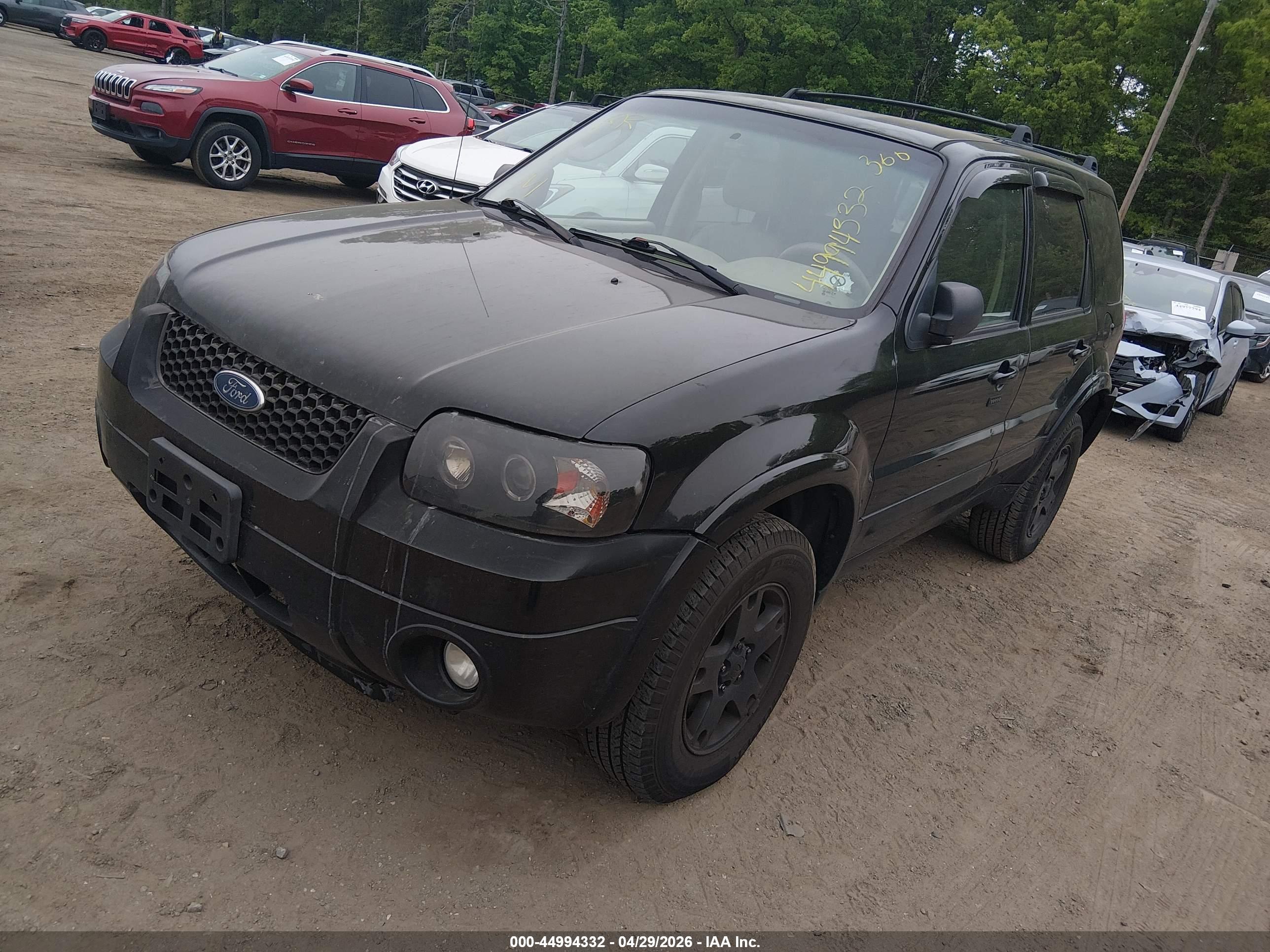 FORD ESCAPE image 2